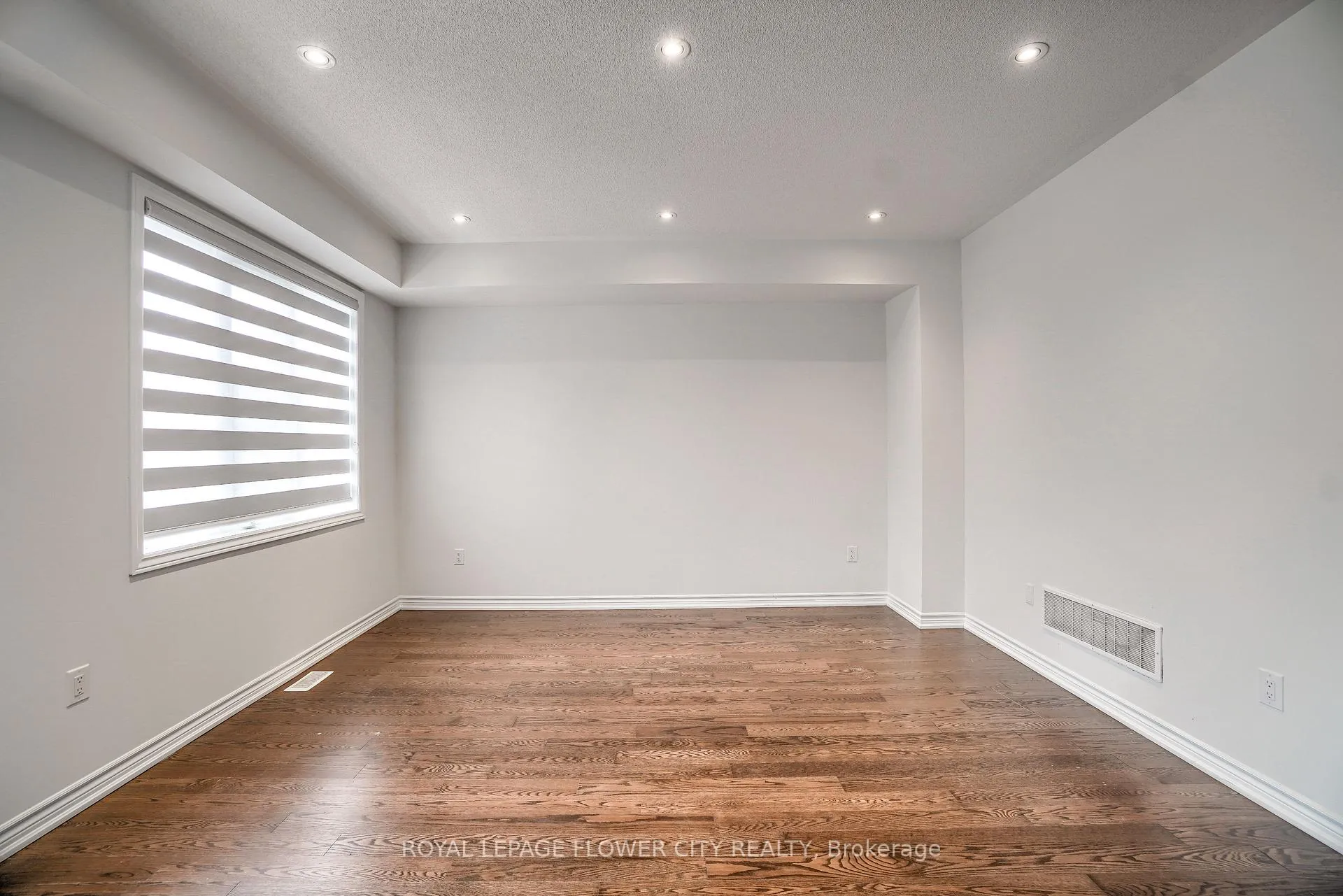 Photo 16 of Unit Upper, 37 Hashmi Place, Brampton, Credit Valley — HOMEH