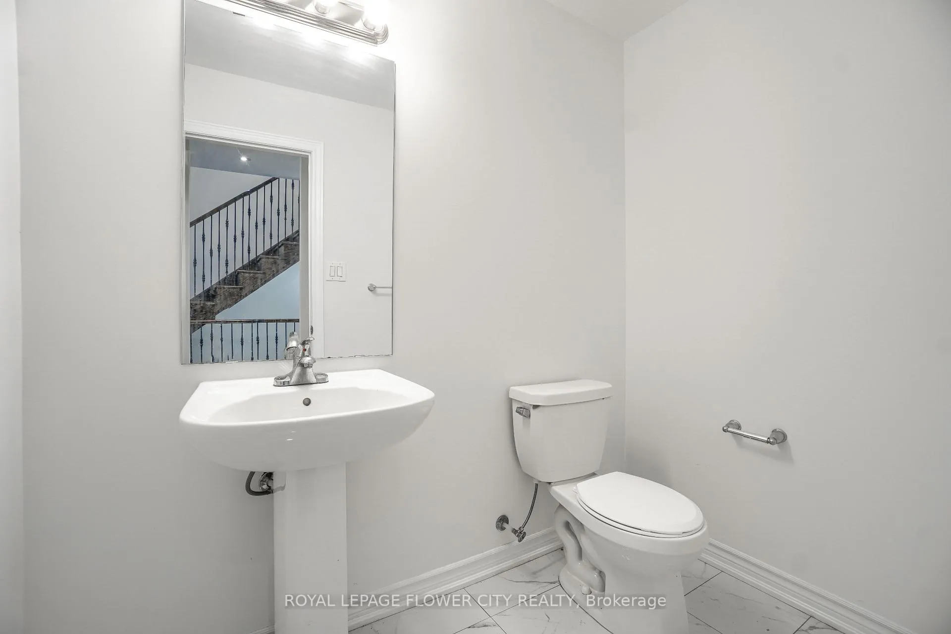 Photo 20 of Unit Upper, 37 Hashmi Place, Brampton, Credit Valley — HOMEH