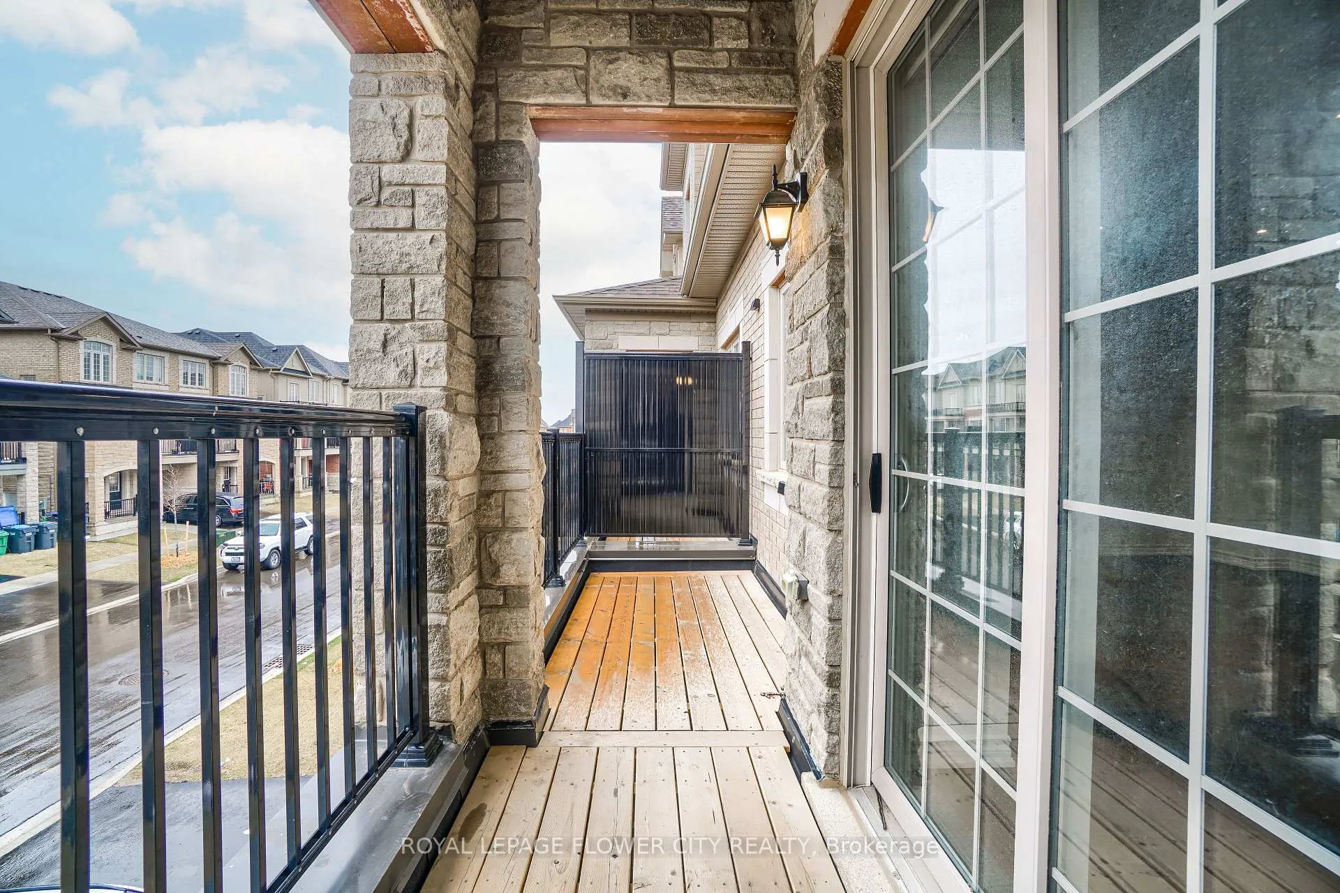 Photo 23 of Unit Upper, 37 Hashmi Place, Brampton, Credit Valley — HOMEH
