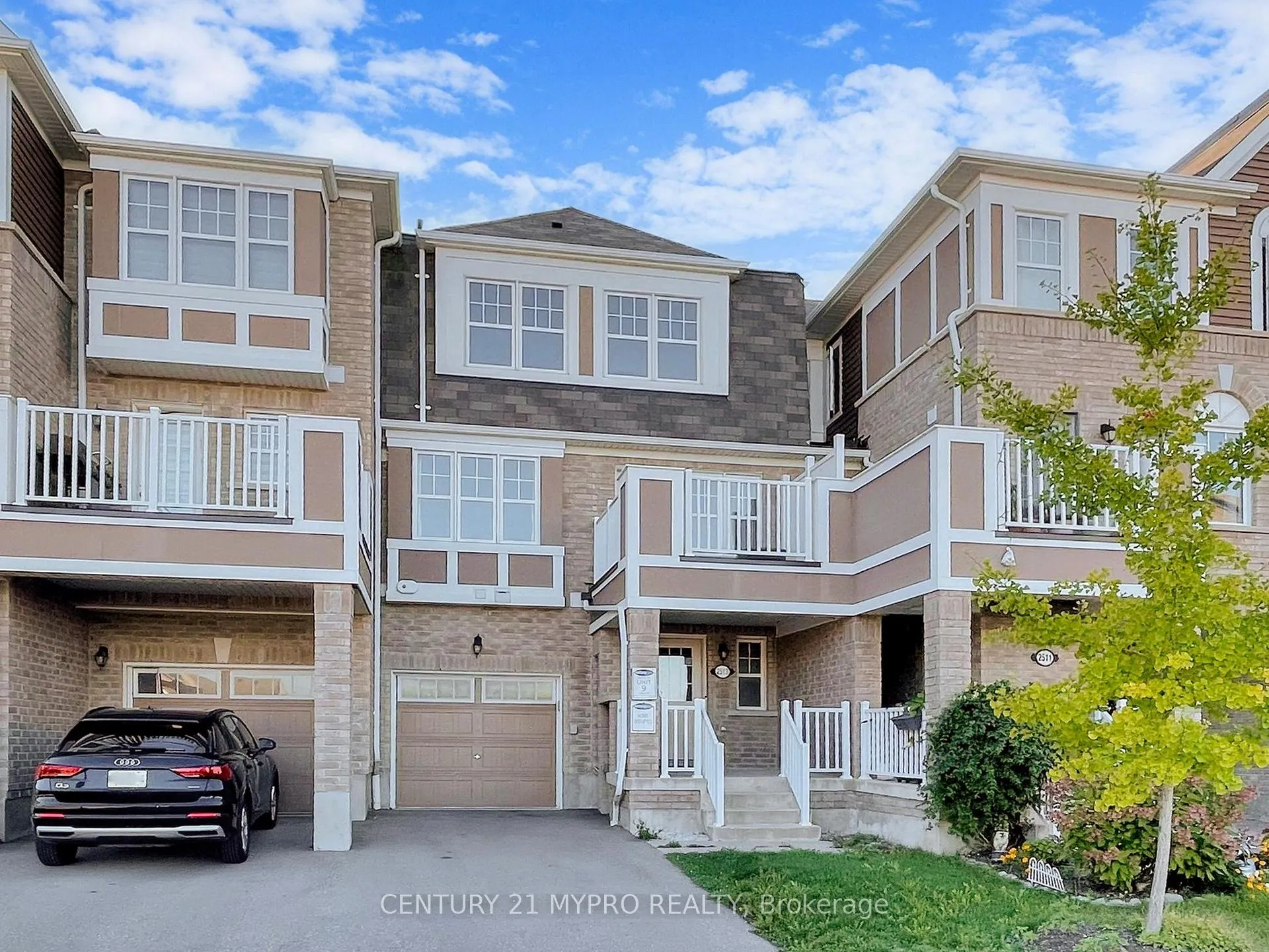 Photo 1 of 2513 Fall Harvest Crescent, Pickering, Rural Pickering — HOMEH