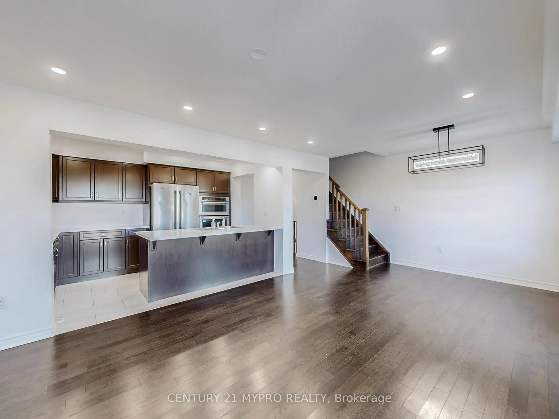 Photo 7 of 2513 Fall Harvest Crescent, Pickering, Rural Pickering — HOMEH