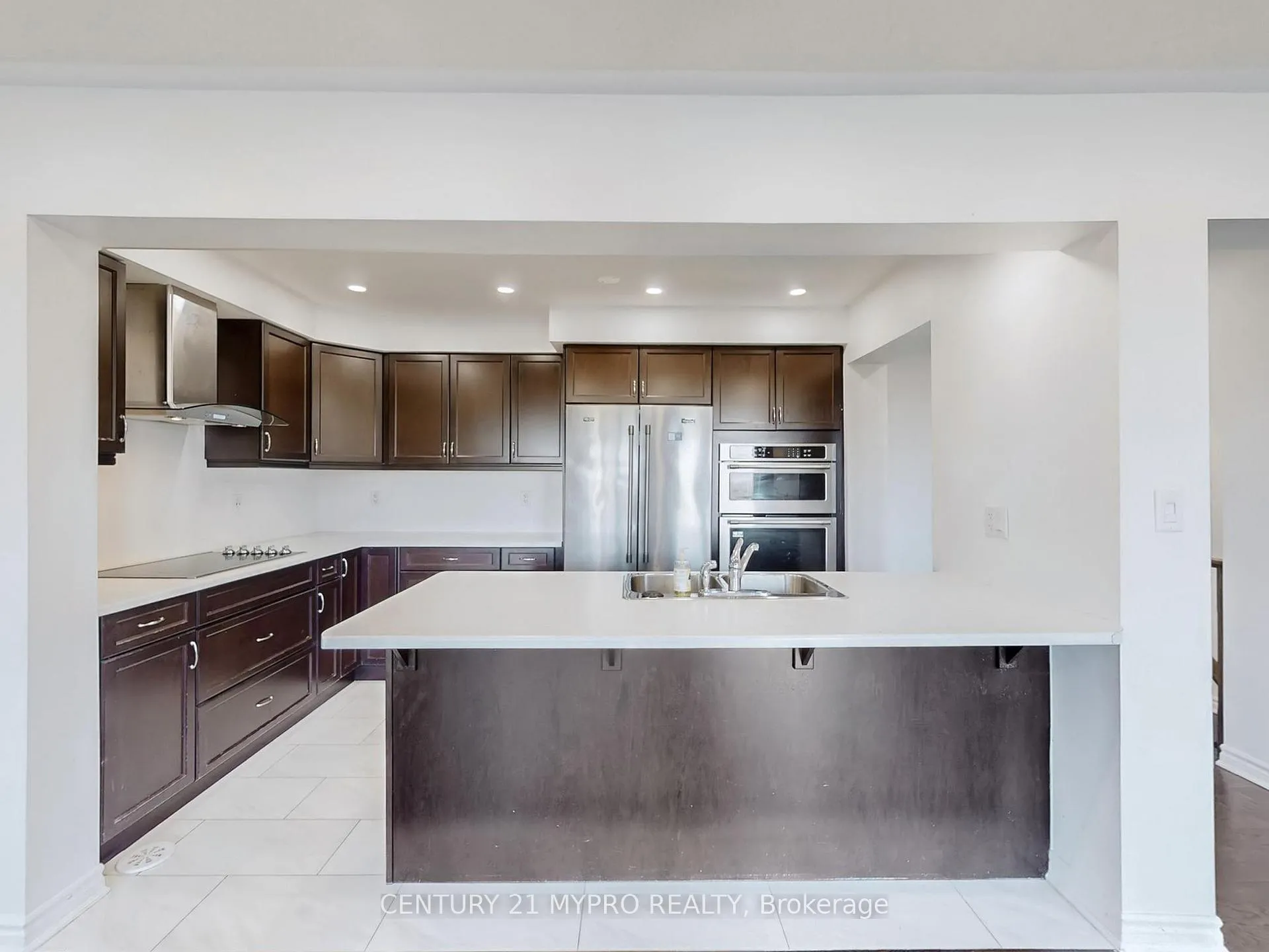 Photo 9 of 2513 Fall Harvest Crescent, Pickering, Rural Pickering — HOMEH