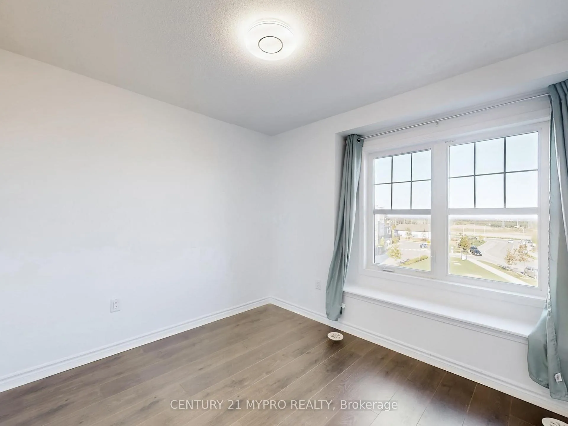 Photo 18 of 2513 Fall Harvest Crescent, Pickering, Rural Pickering — HOMEH