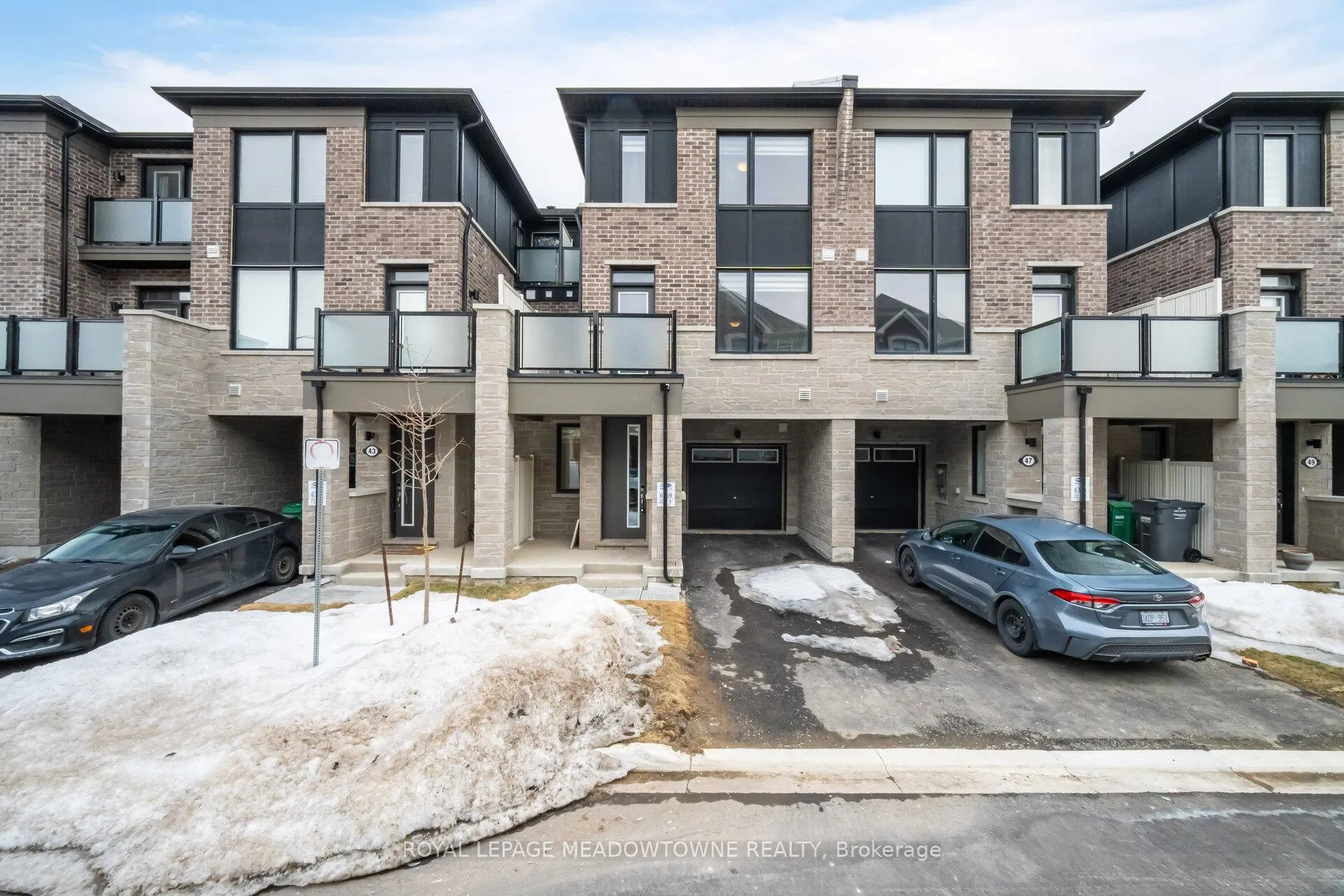 Photo 2 of 45 Melmar Street, Brampton, Northwest Brampton — HOMEH