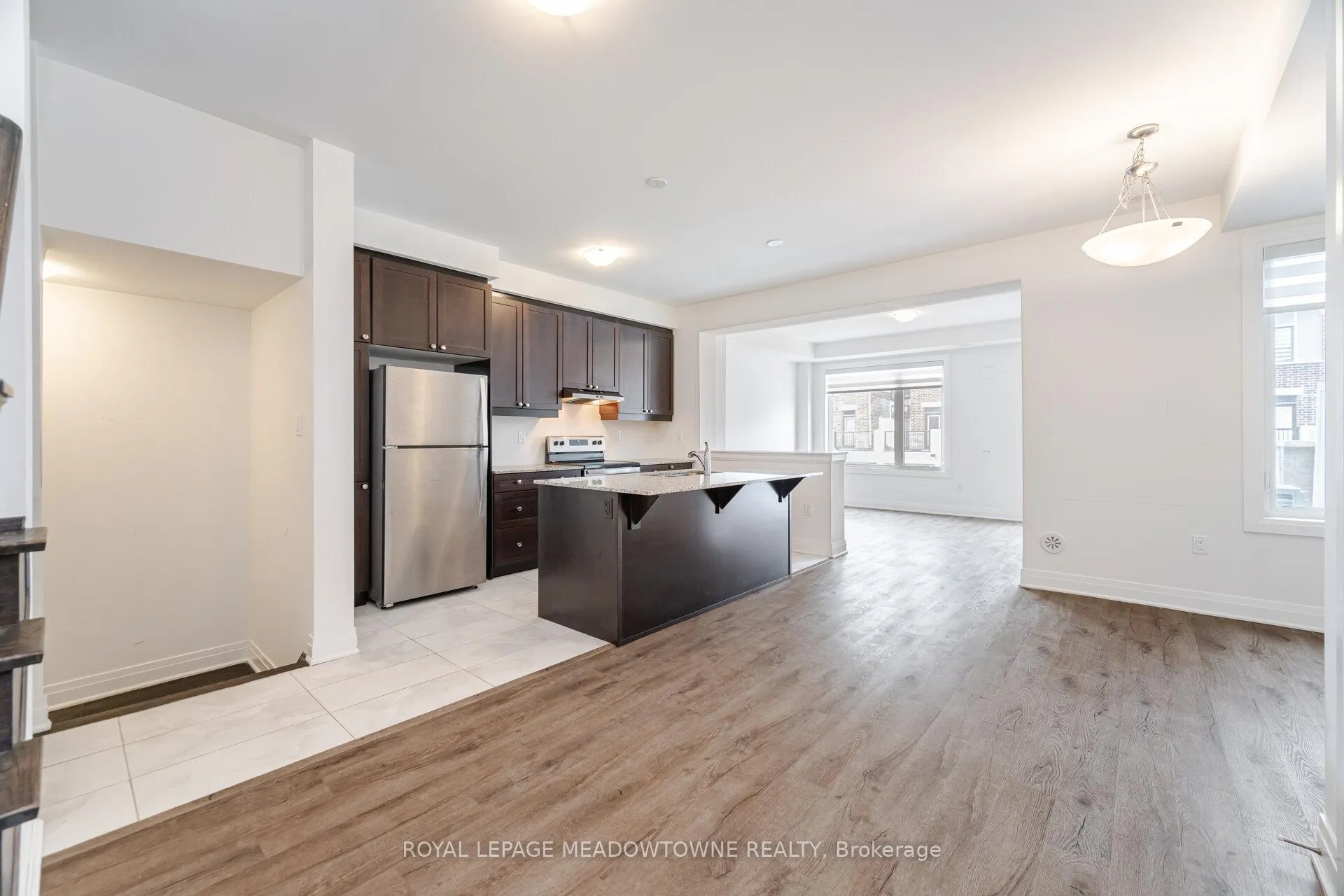 Photo 7 of 45 Melmar Street, Brampton, Northwest Brampton — HOMEH