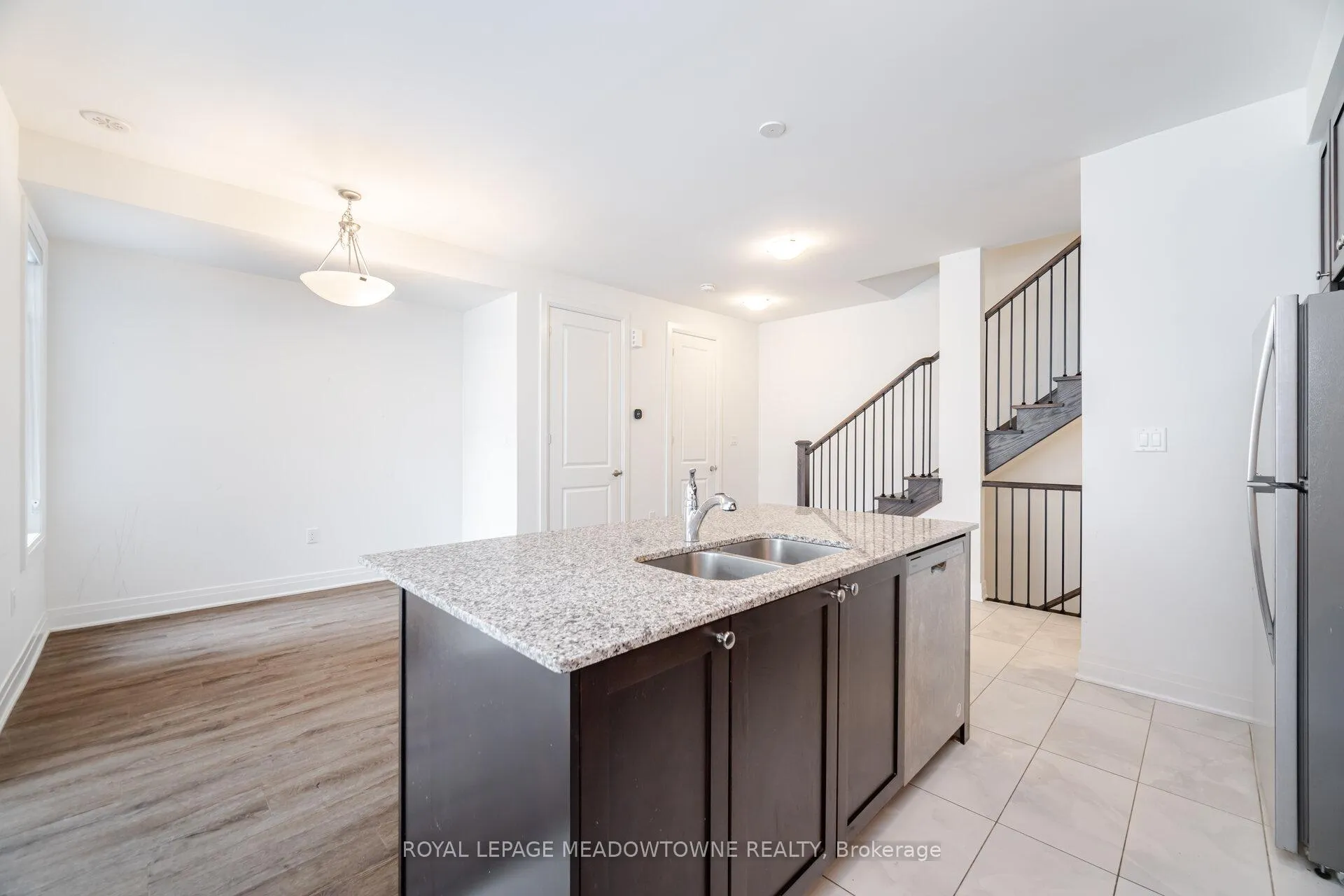 Photo 10 of 45 Melmar Street, Brampton, Northwest Brampton — HOMEH