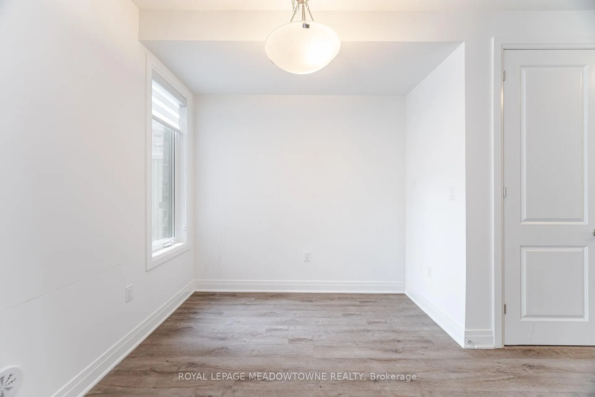 Photo 11 of 45 Melmar Street, Brampton, Northwest Brampton — HOMEH