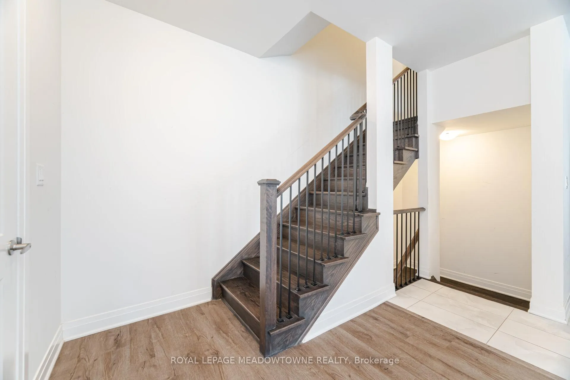 Photo 21 of 45 Melmar Street, Brampton, Northwest Brampton — HOMEH