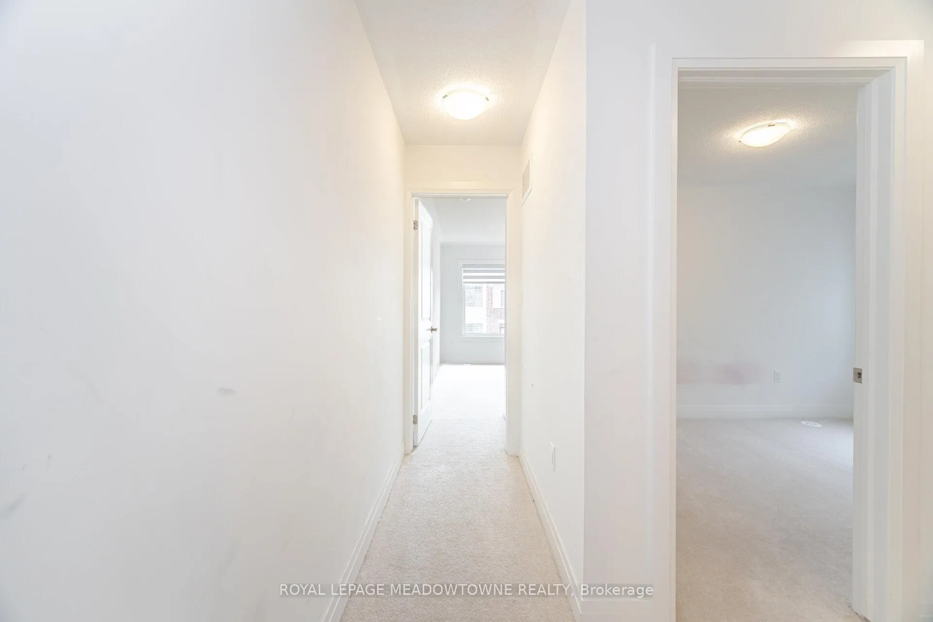Photo 23 of 45 Melmar Street, Brampton, Northwest Brampton — HOMEH