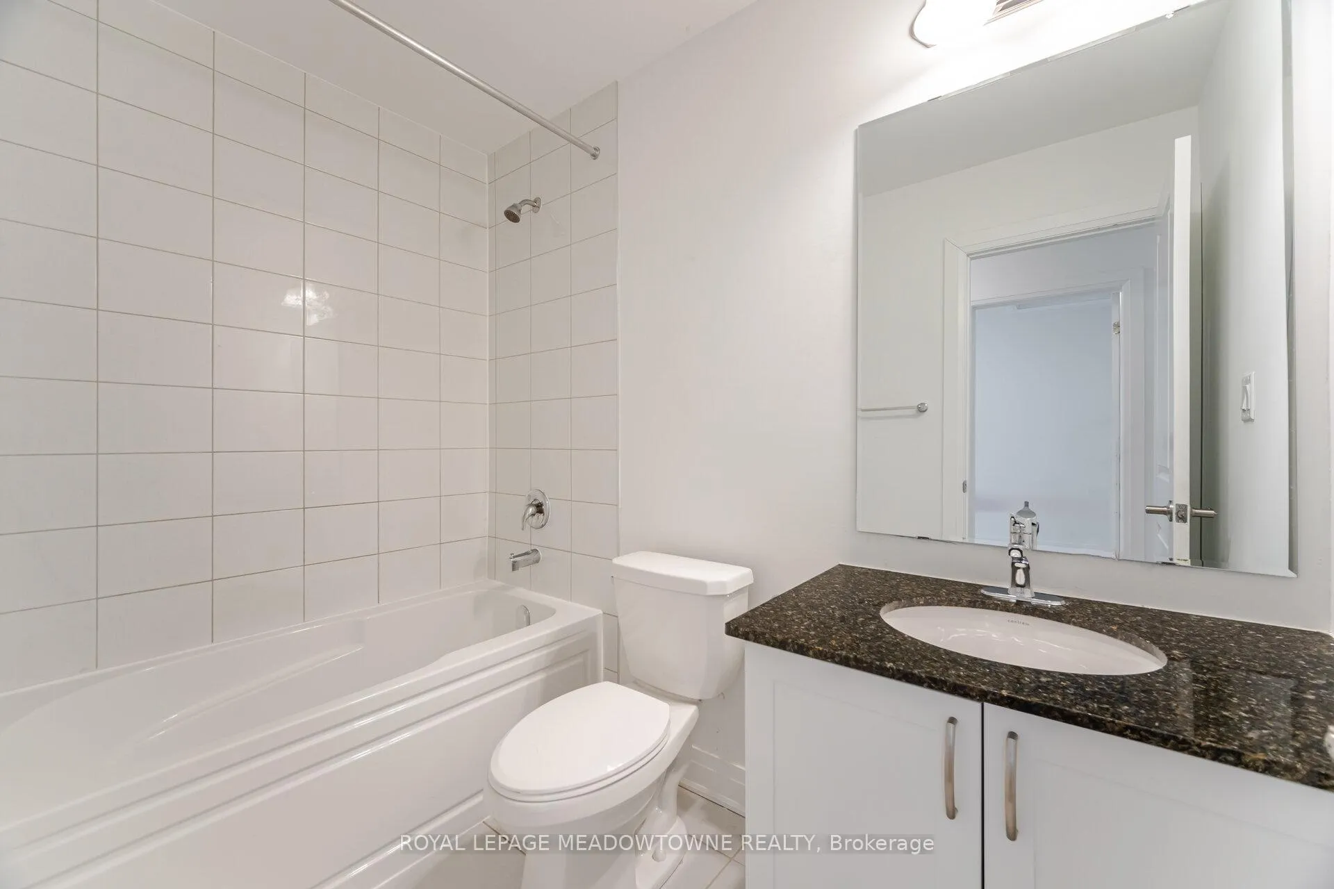 Photo 35 of 45 Melmar Street, Brampton, Northwest Brampton — HOMEH