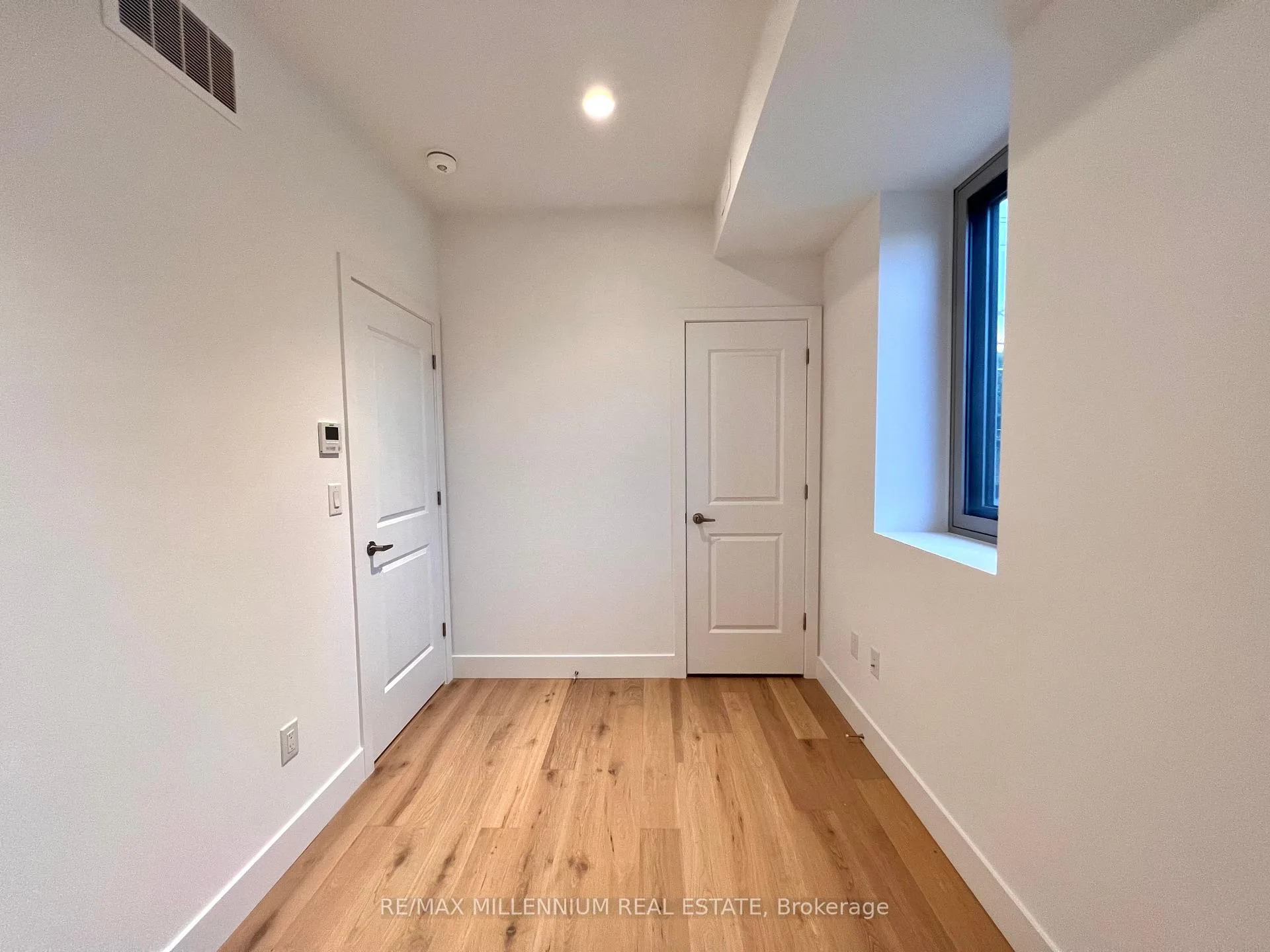 Photo 5 of Unit Unit 3, 299 Ossington Avenue, Toronto, Trinity-Bellwoods — HOMEH