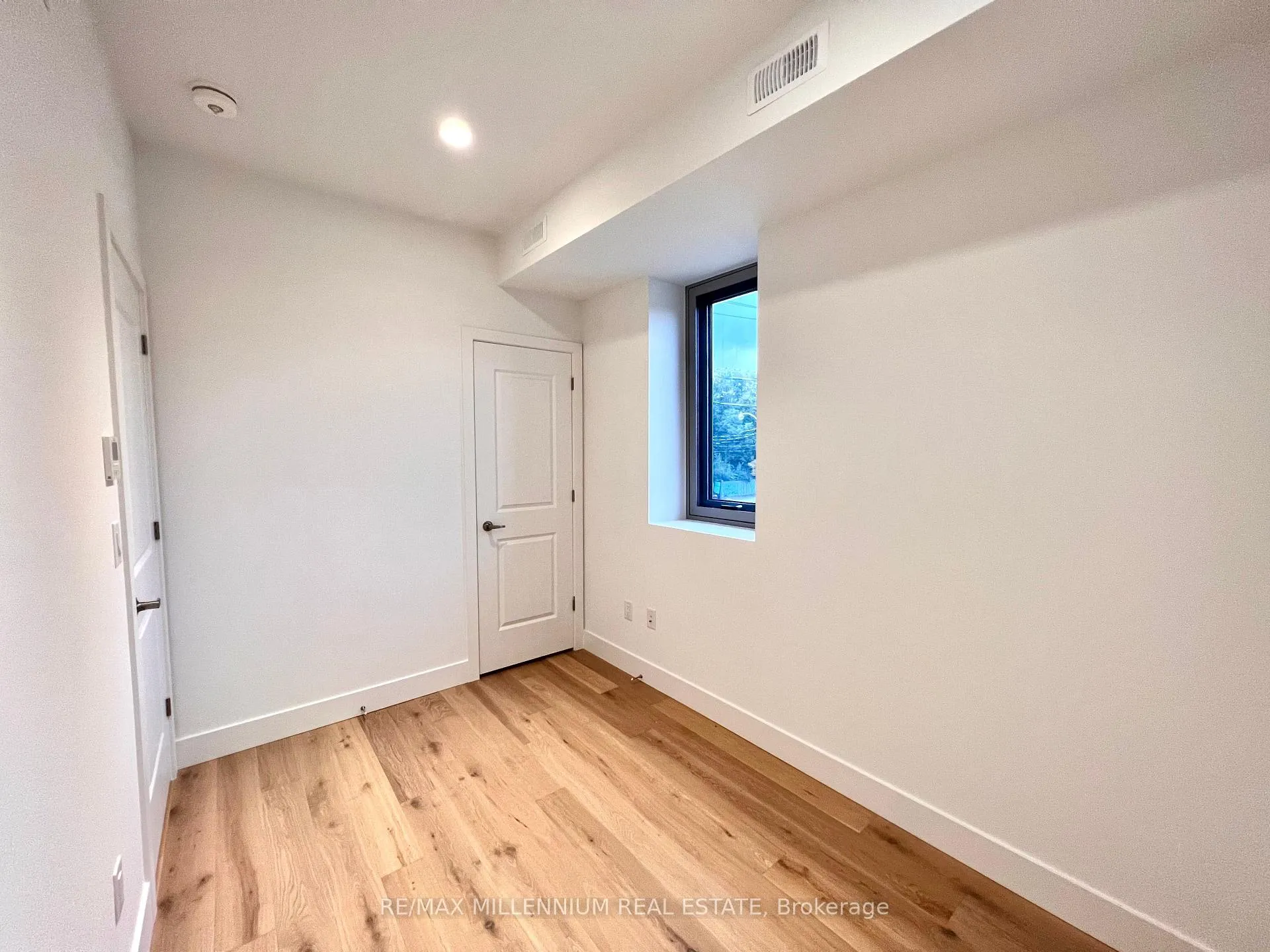 Photo 6 of Unit Unit 3, 299 Ossington Avenue, Toronto, Trinity-Bellwoods — HOMEH