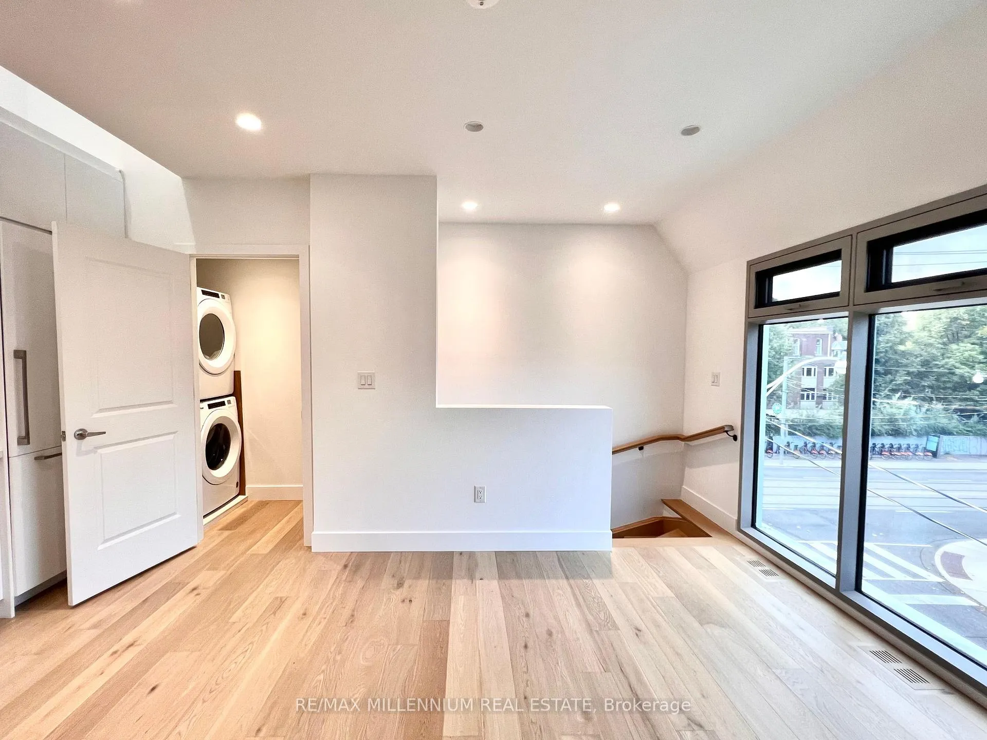 Photo 12 of Unit Unit 3, 299 Ossington Avenue, Toronto, Trinity-Bellwoods — HOMEH