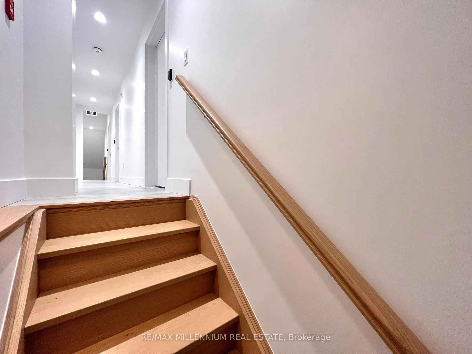 Photo 19 of Unit Unit 3, 299 Ossington Avenue, Toronto, Trinity-Bellwoods — HOMEH