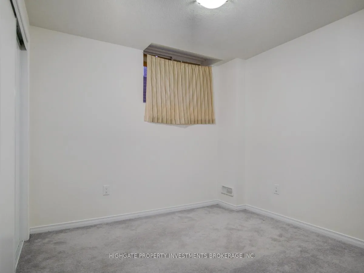 Photo 6 of Unit Lower, 418 Queen Mary Drive, Brampton, Fletcher's Meadow — HOMEH