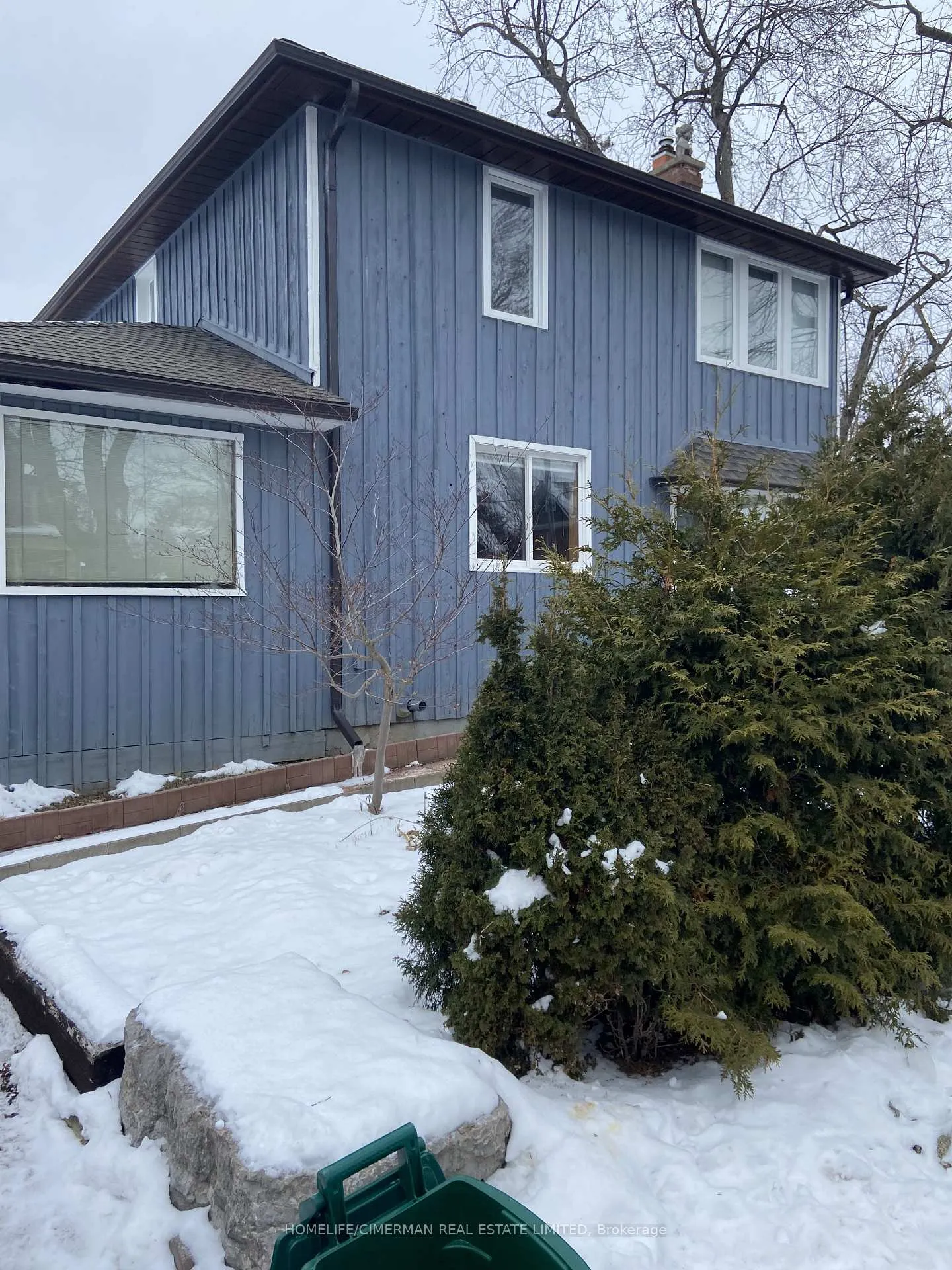 Photo 4 of Unit Unit C, 24 Kennedy Street, Aurora, Aurora Village — HOMEH