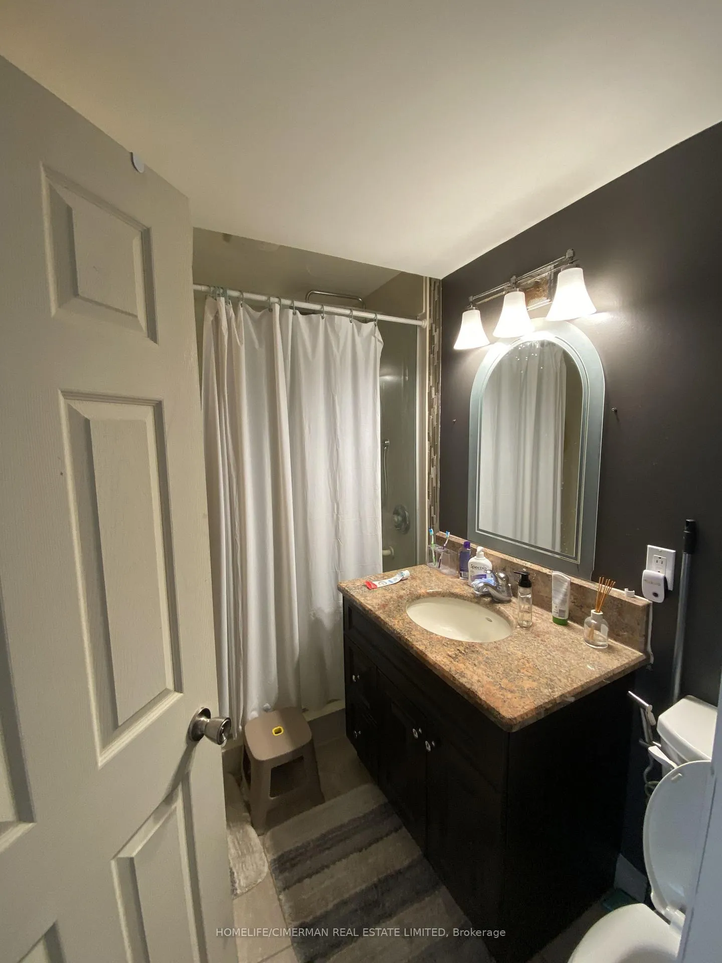 Photo 18 of Unit Unit C, 24 Kennedy Street, Aurora, Aurora Village — HOMEH