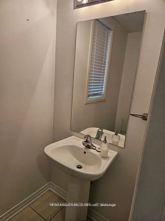 Photo 4 of 117 Donnan Drive, New Tecumseth, Tottenham — HOMEH