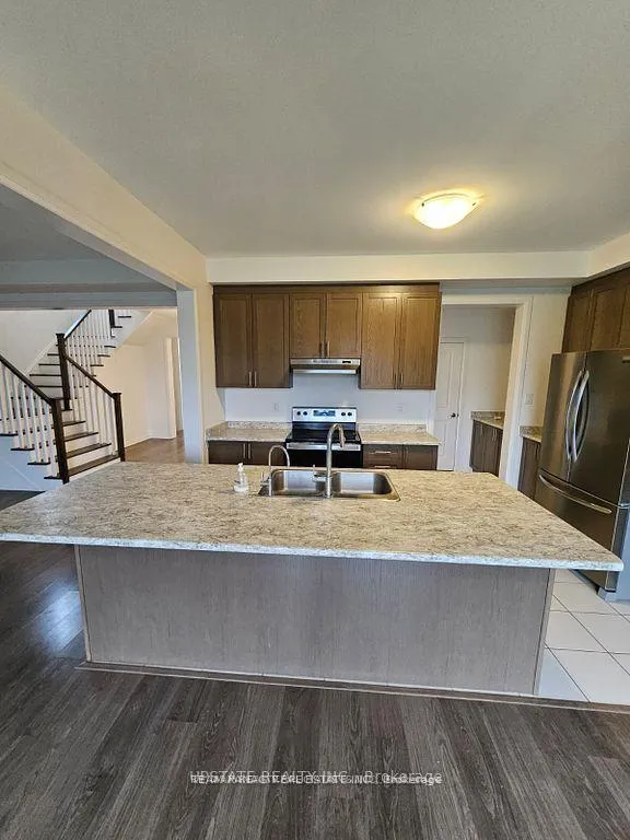 Photo 11 of 117 Donnan Drive, New Tecumseth, Tottenham — HOMEH
