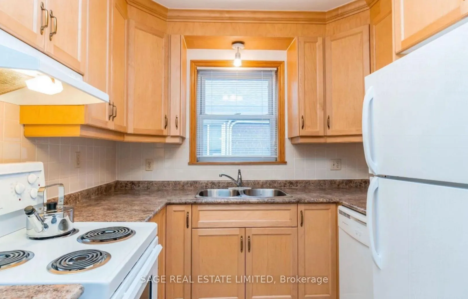 Photo 9 of Unit C, 1671 Bathurst Street, Toronto, Forest Hill South — HOMEH
