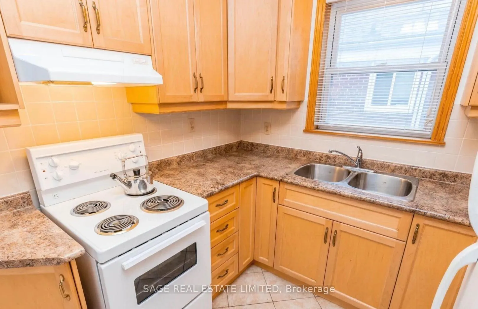 Photo 11 of Unit C, 1671 Bathurst Street, Toronto, Forest Hill South — HOMEH