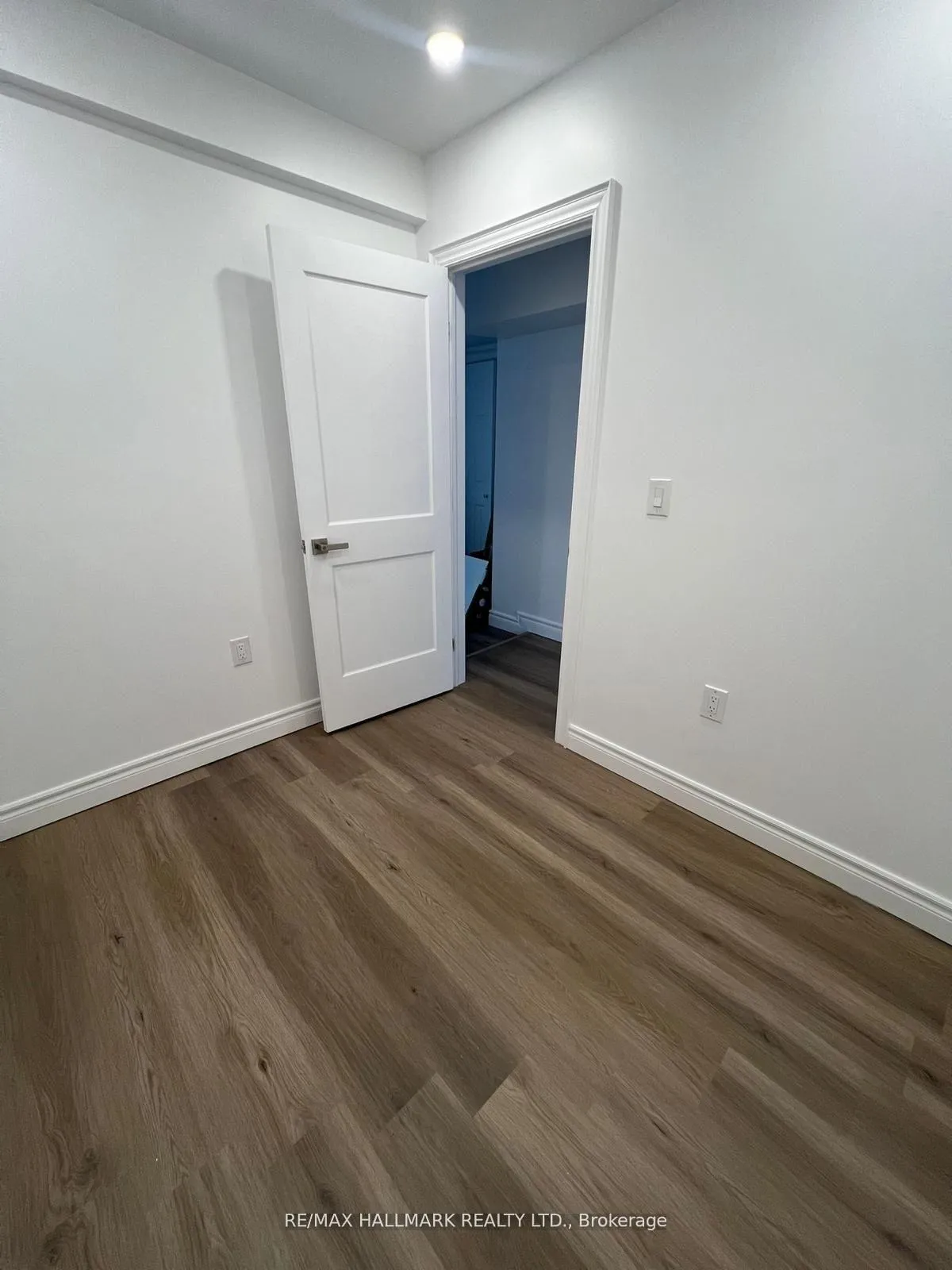 Photo 14 of Unit Bsmt, 6 Wiles Court, Aurora, Aurora Highlands — HOMEH