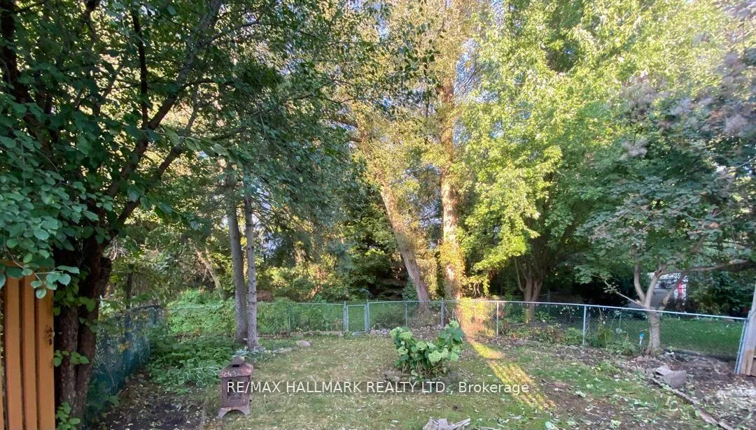 Photo 21 of Unit Bsmt, 6 Wiles Court, Aurora, Aurora Highlands — HOMEH