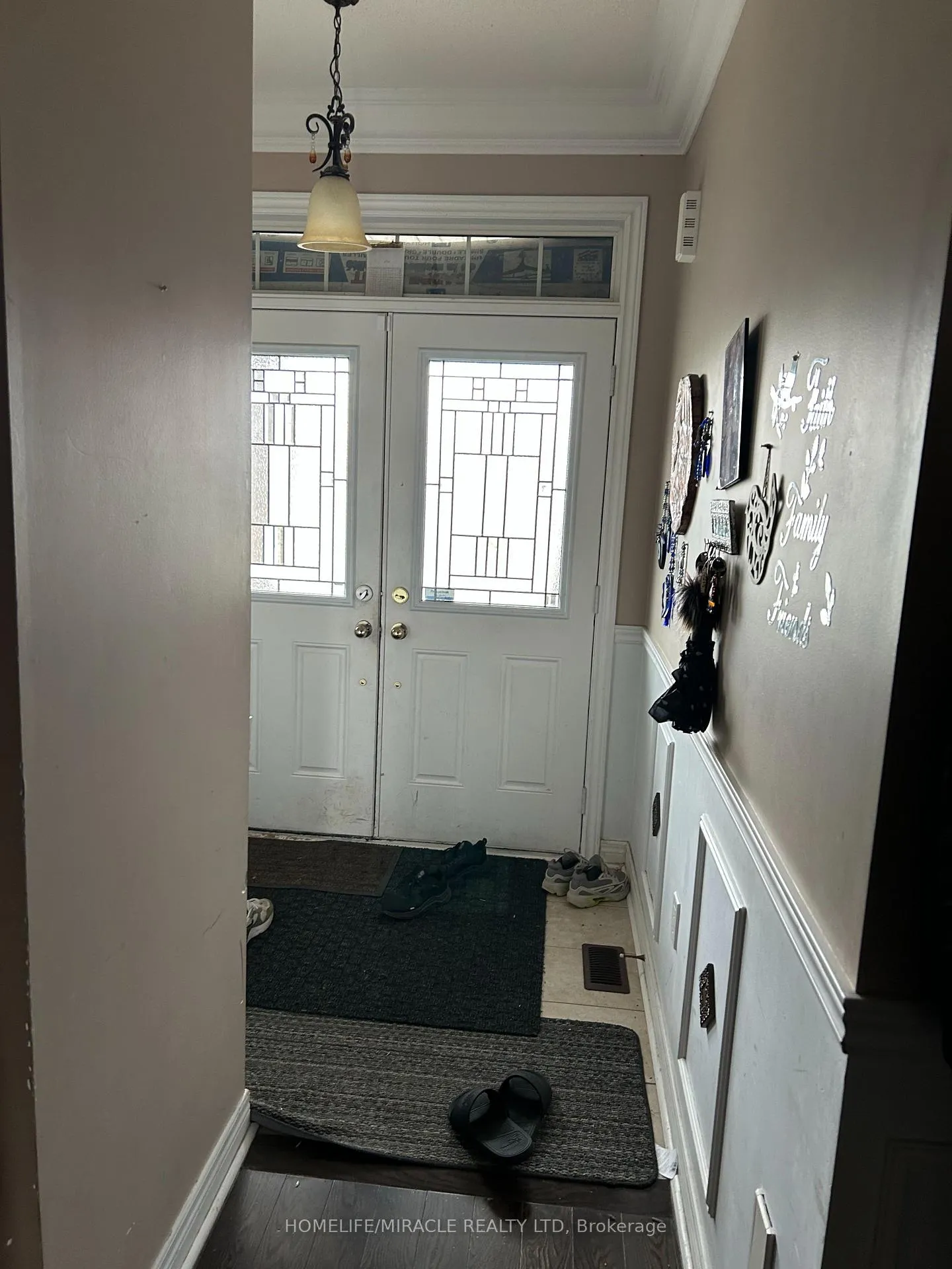 Photo 2 of 76 Naperton Drive, Brampton, Sandringham-Wellington — HOMEH