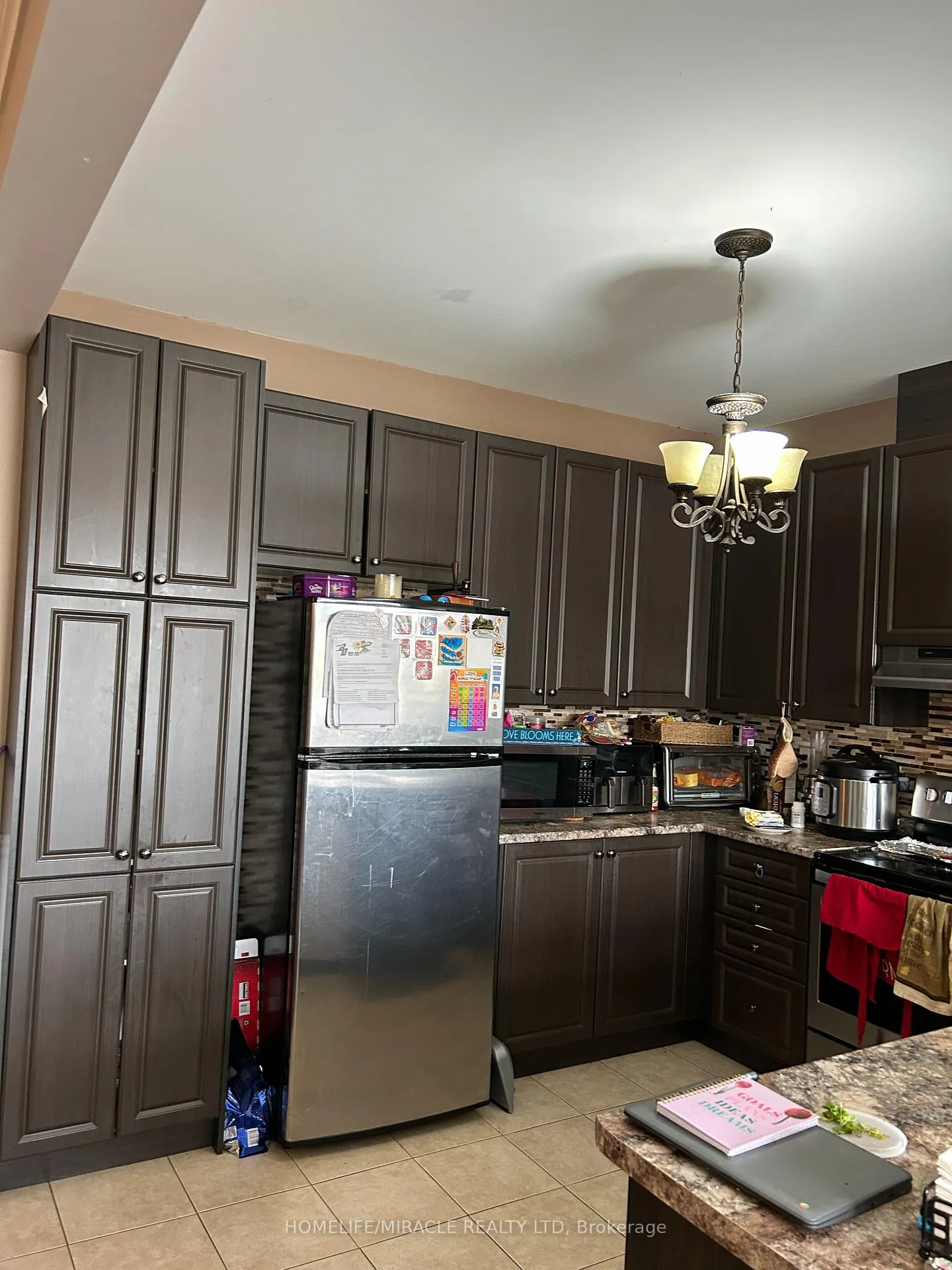 Photo 7 of 76 Naperton Drive, Brampton, Sandringham-Wellington — HOMEH