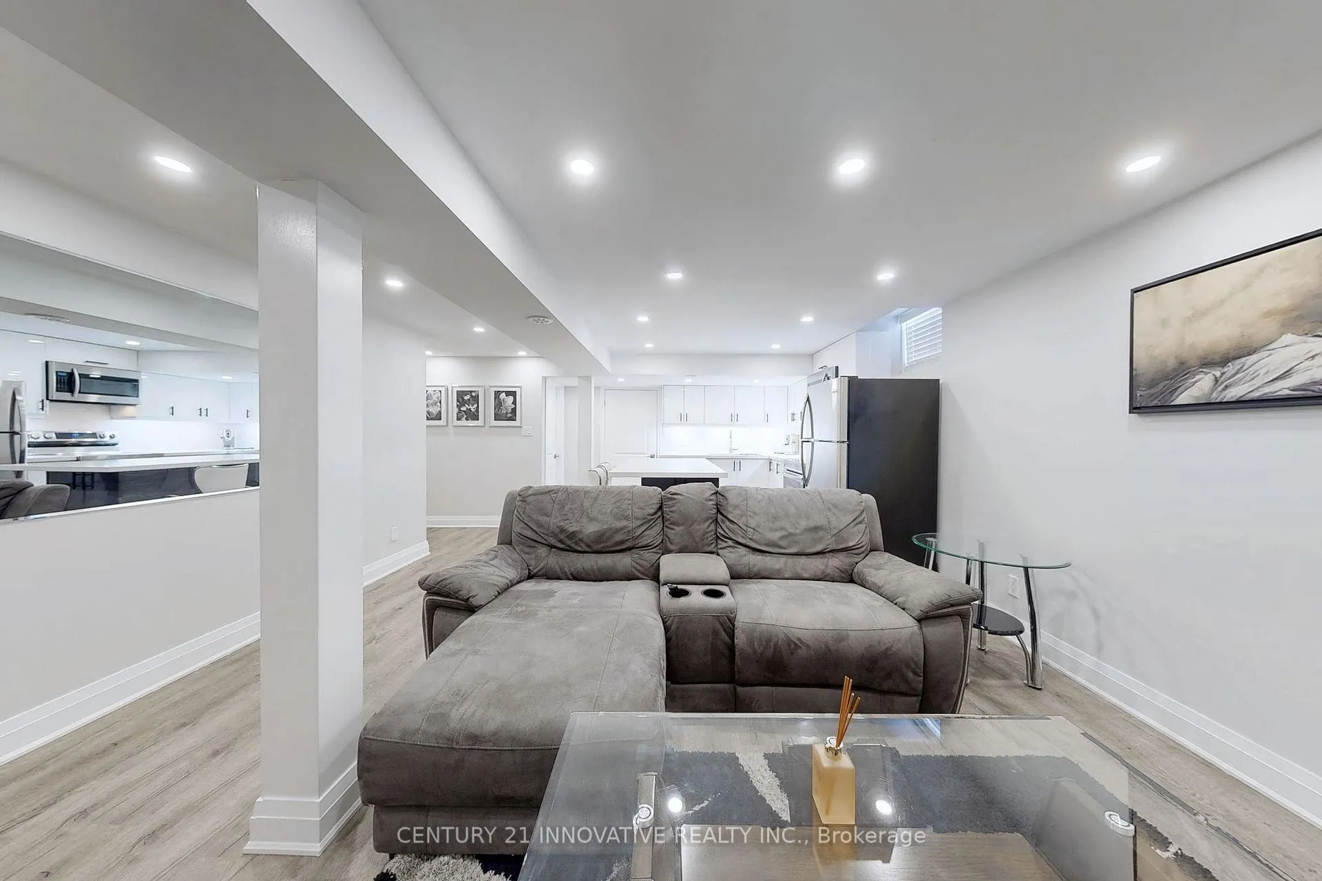 Photo 3 of 44 Bray Drive, Ajax, Central — HOMEH