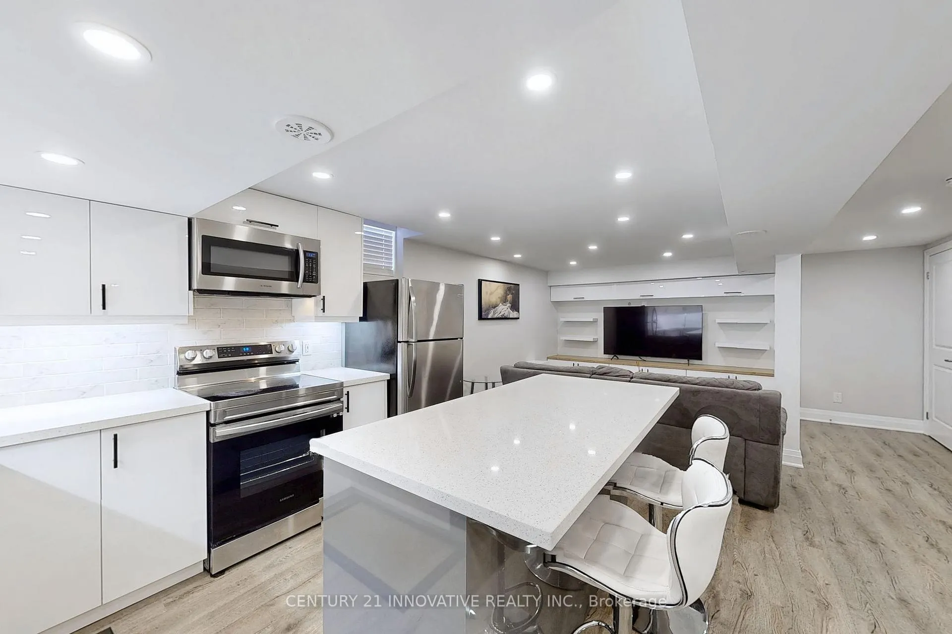 Photo 8 of 44 Bray Drive, Ajax, Central — HOMEH