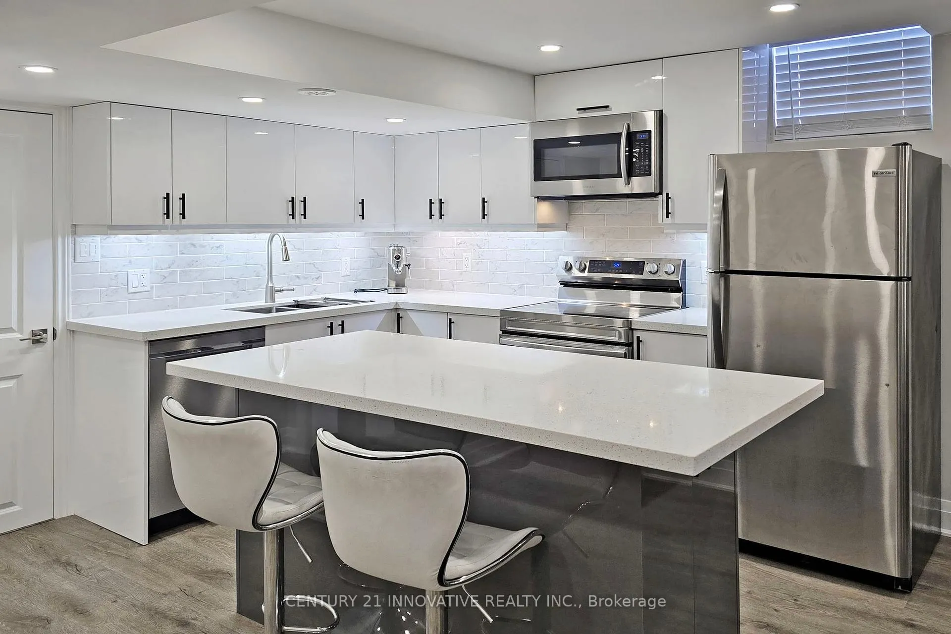 Photo 10 of 44 Bray Drive, Ajax, Central — HOMEH
