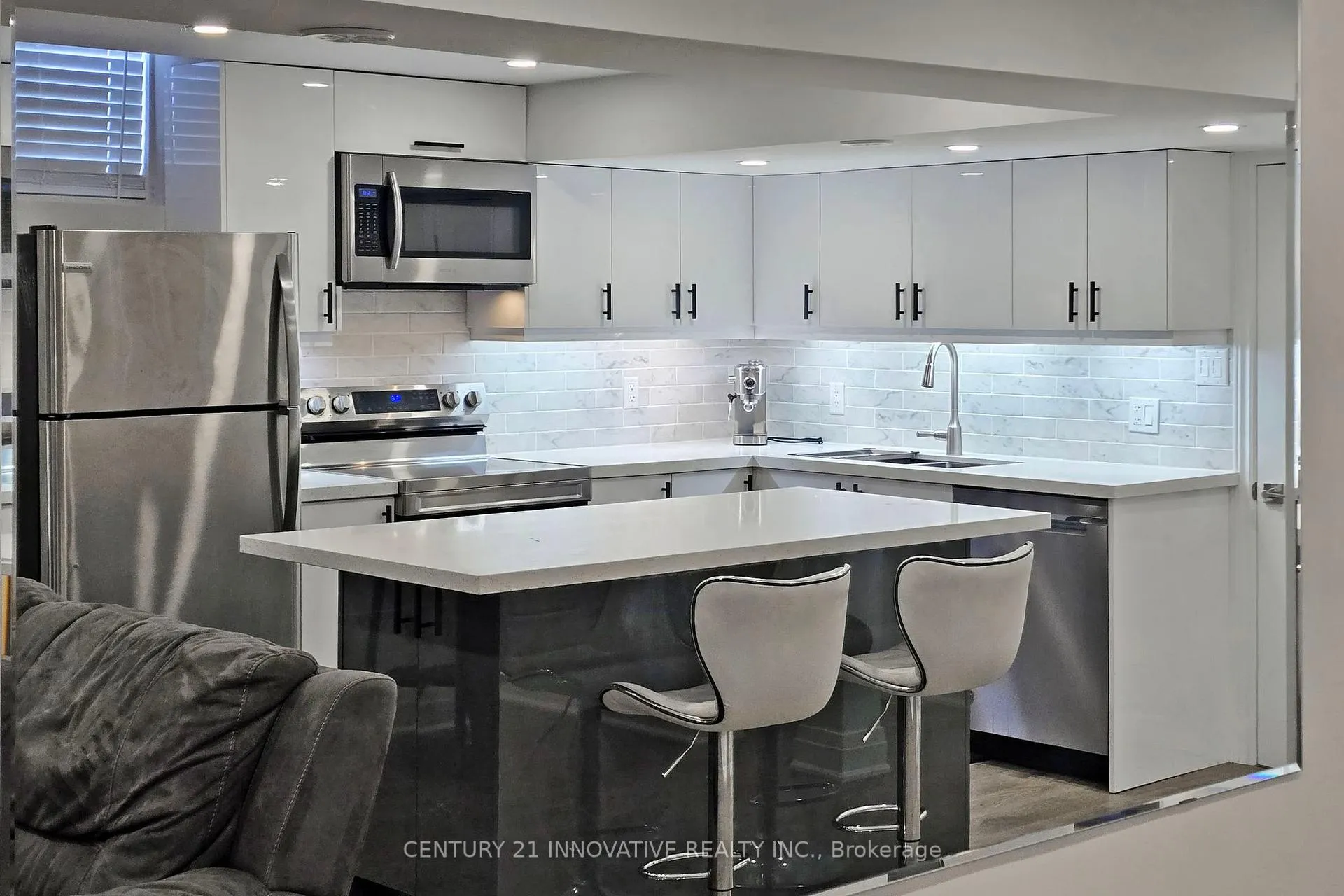 Photo 11 of 44 Bray Drive, Ajax, Central — HOMEH