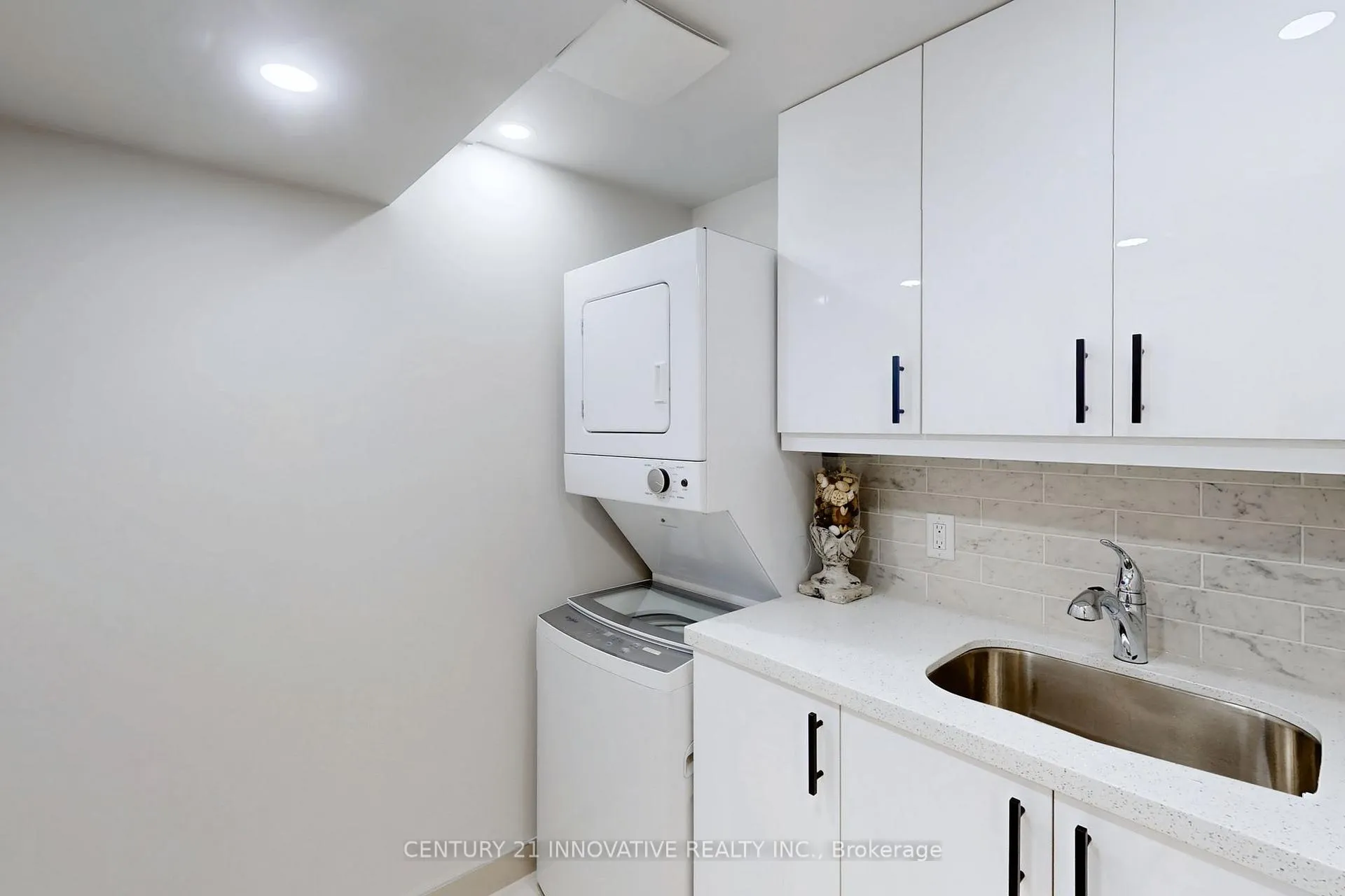 Photo 22 of 44 Bray Drive, Ajax, Central — HOMEH