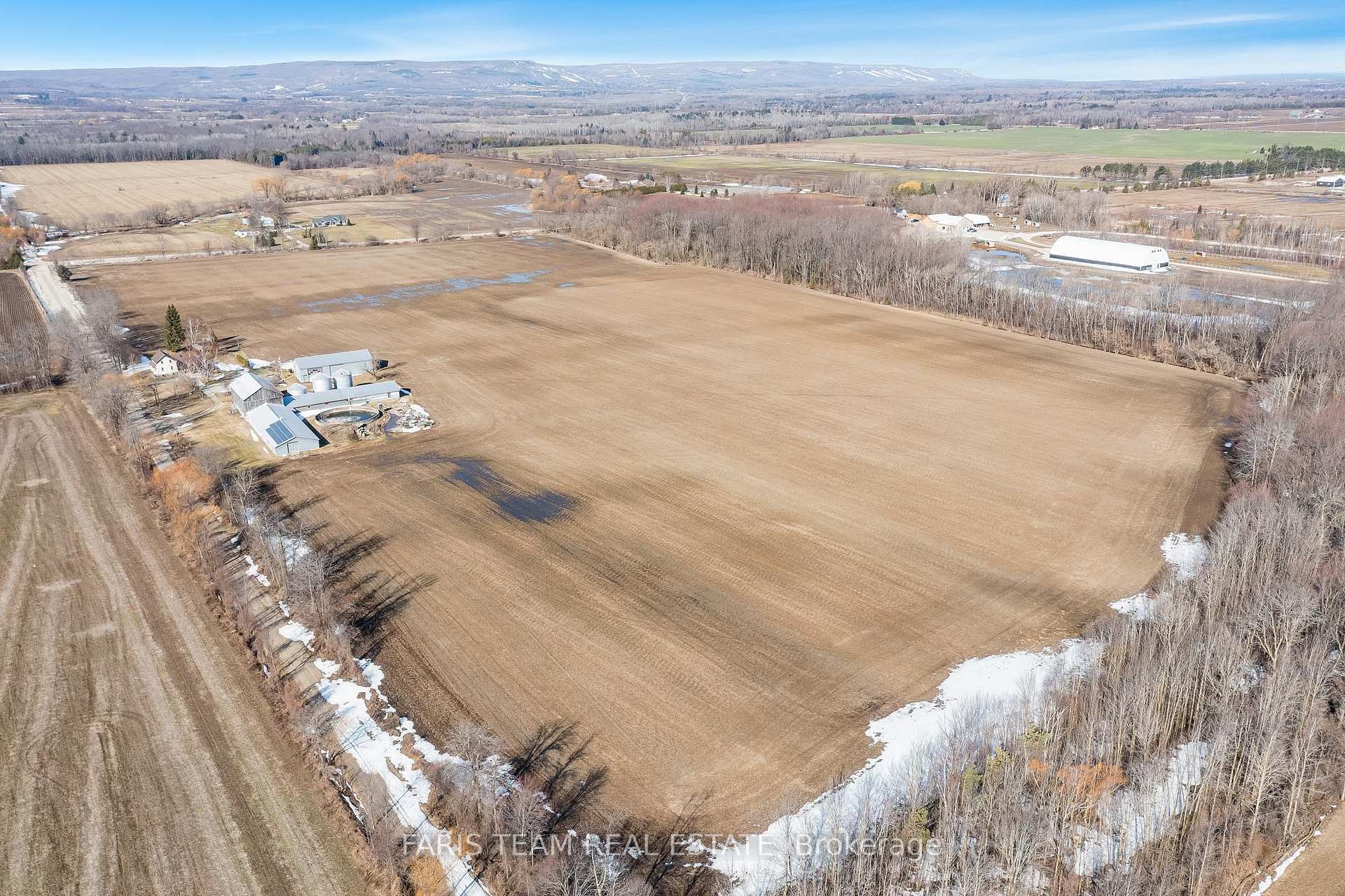 Photo 5 of 6988 30/31 Sideroad Nottawasaga, Clearview, Stayner — HOMEH