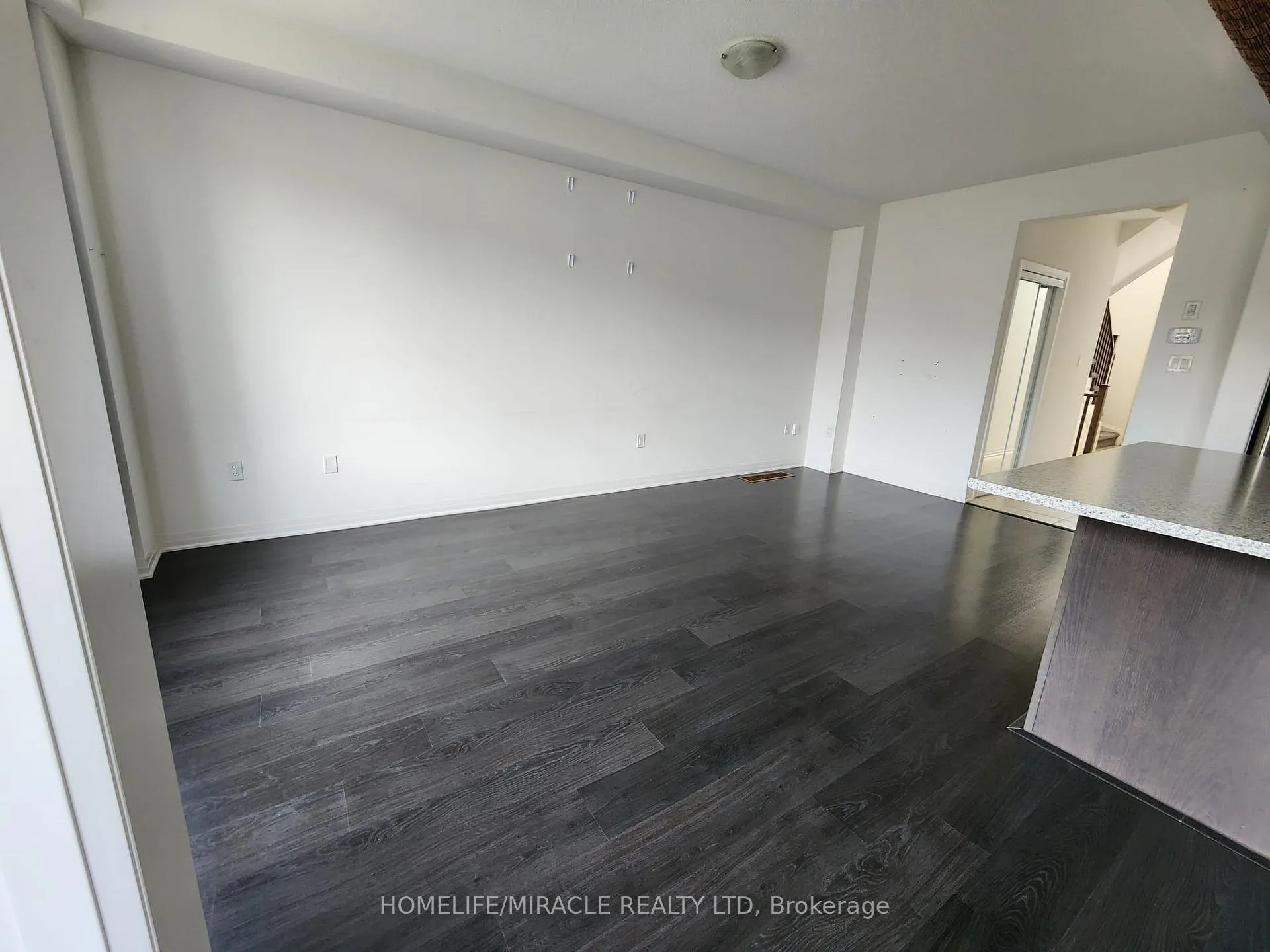Photo 11 of 55 Donnan Drive, New Tecumseth, Tottenham — HOMEH