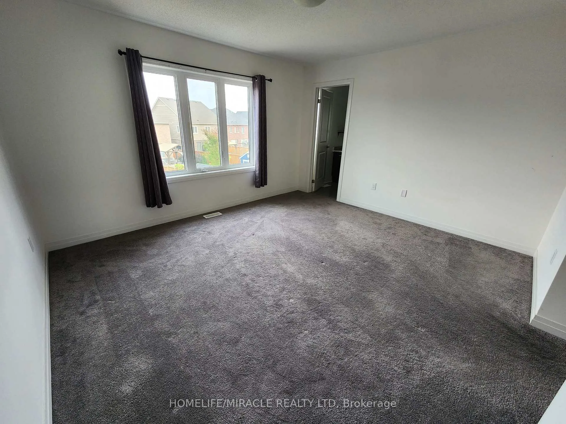 Photo 23 of 55 Donnan Drive, New Tecumseth, Tottenham — HOMEH