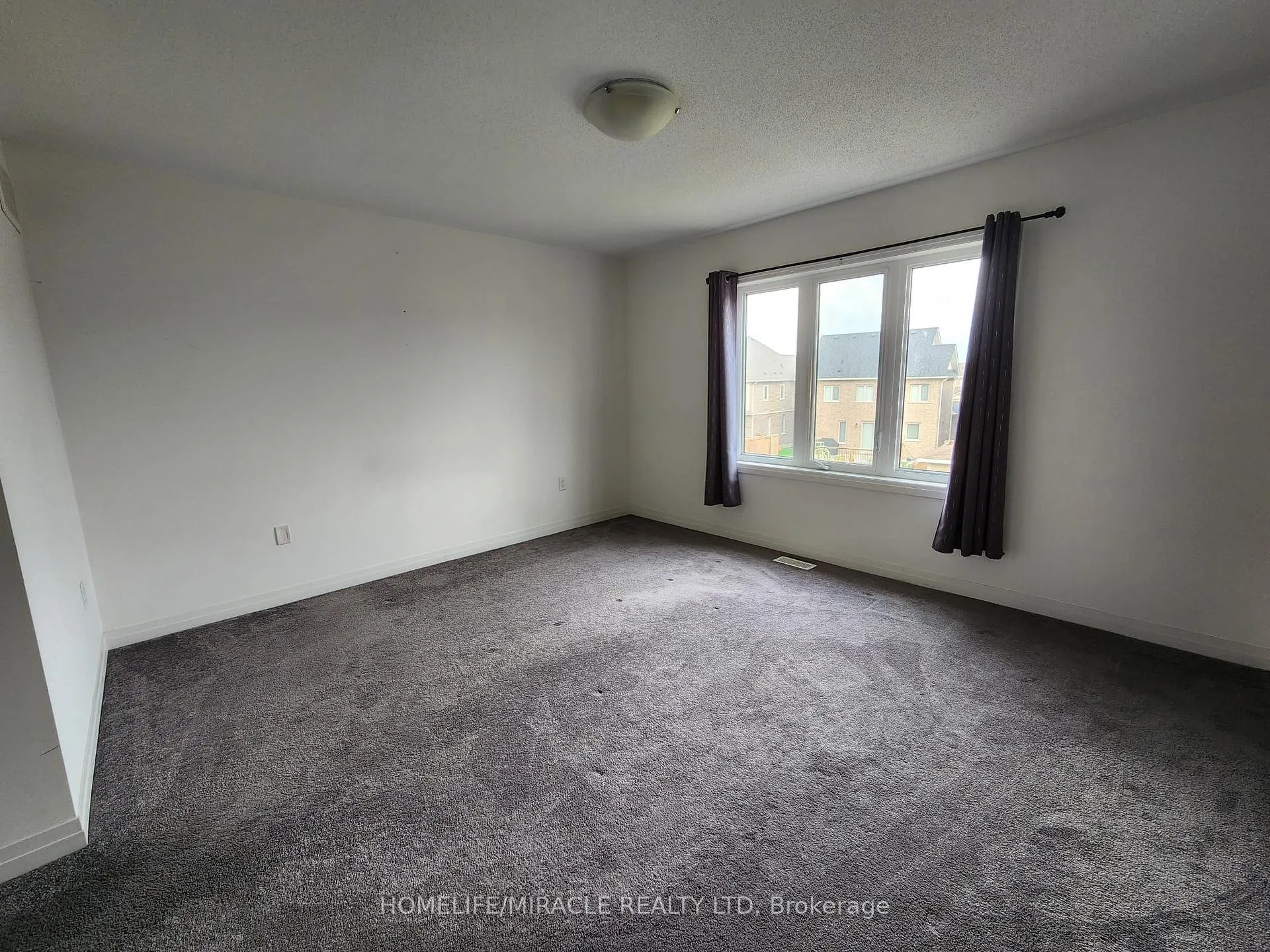 Photo 25 of 55 Donnan Drive, New Tecumseth, Tottenham — HOMEH