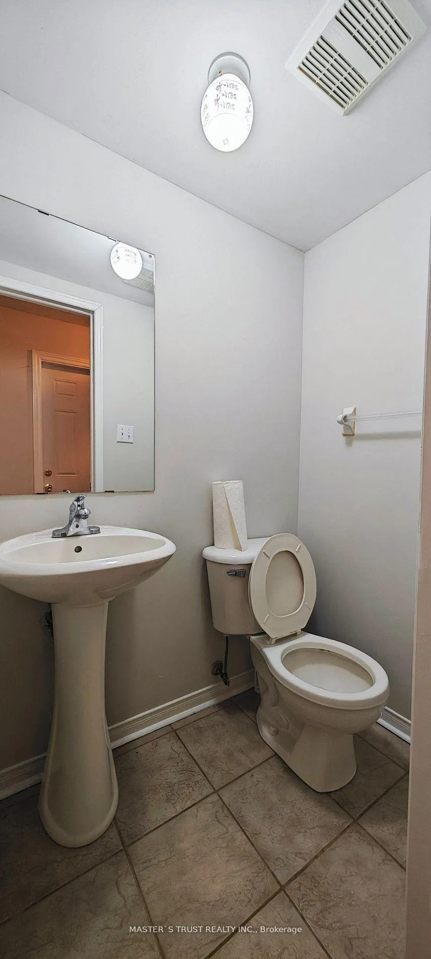 Photo 4 of 26 Billingsley Crescent, Markham, Cedarwood — HOMEH