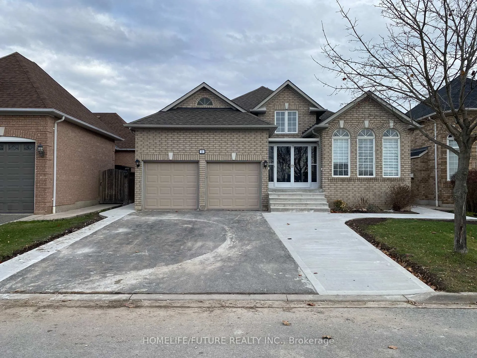 Photo 1 of Unit Bsmt, 24 Temple-West Crescent, Ajax, Northwest Ajax — HOMEH