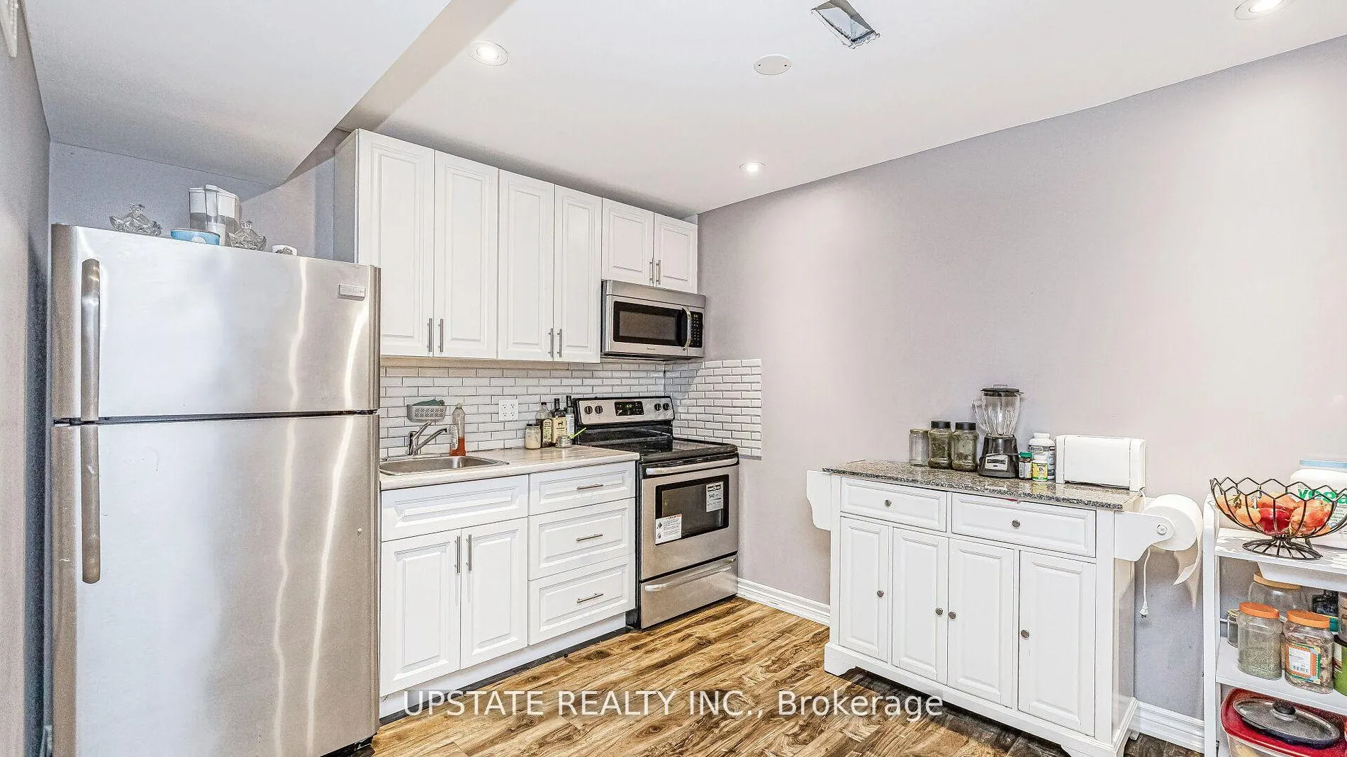 Photo 4 of Unit Basement, 91 Lloyd Sanderson Drive, Brampton, Credit Valley — HOMEH