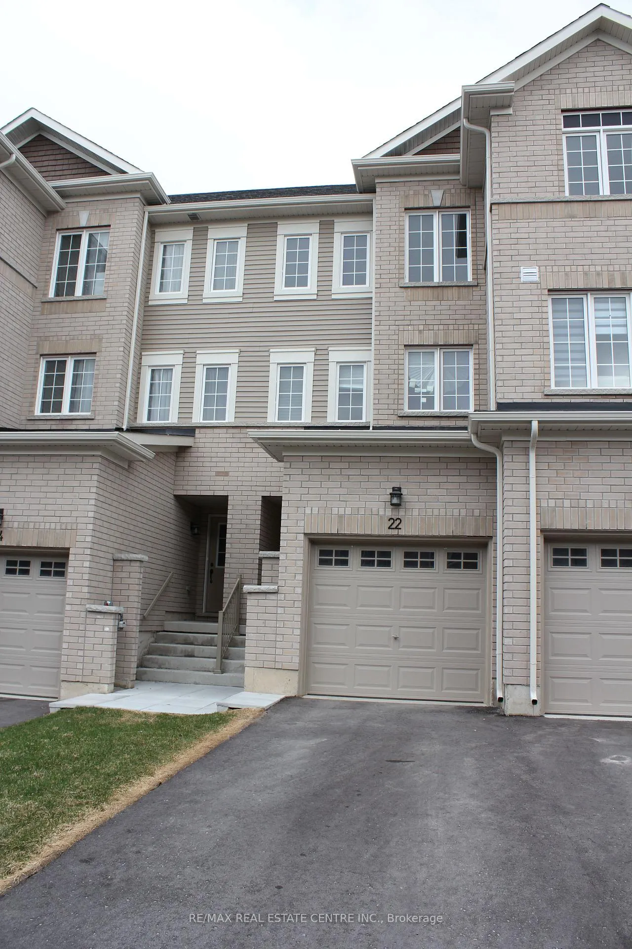 Photo 1 of 22 Wagon Lane, Barrie, Innis-Shore — HOMEH