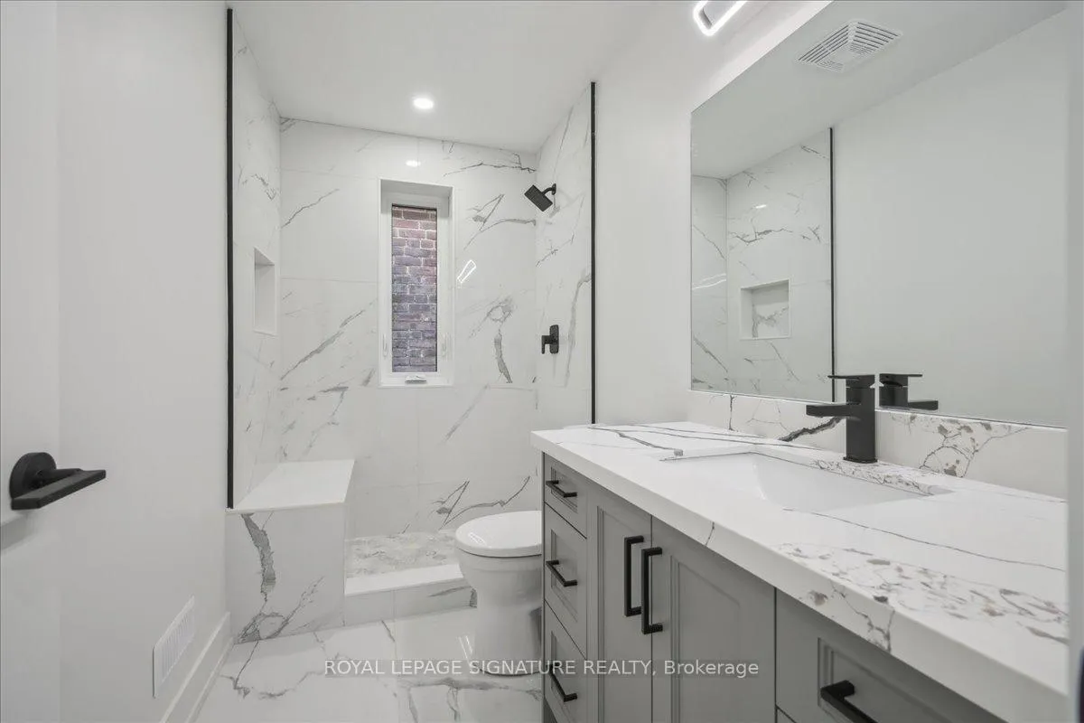 Photo 12 of Unit Upper, 647 Shaw Street, Toronto, Palmerston-Little Italy — HOMEH