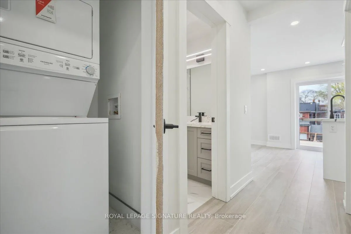 Photo 13 of Unit Upper, 647 Shaw Street, Toronto, Palmerston-Little Italy — HOMEH