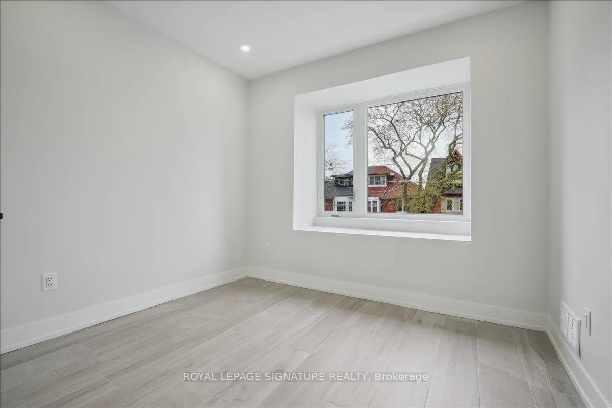 Photo 14 of Unit Upper, 647 Shaw Street, Toronto, Palmerston-Little Italy — HOMEH