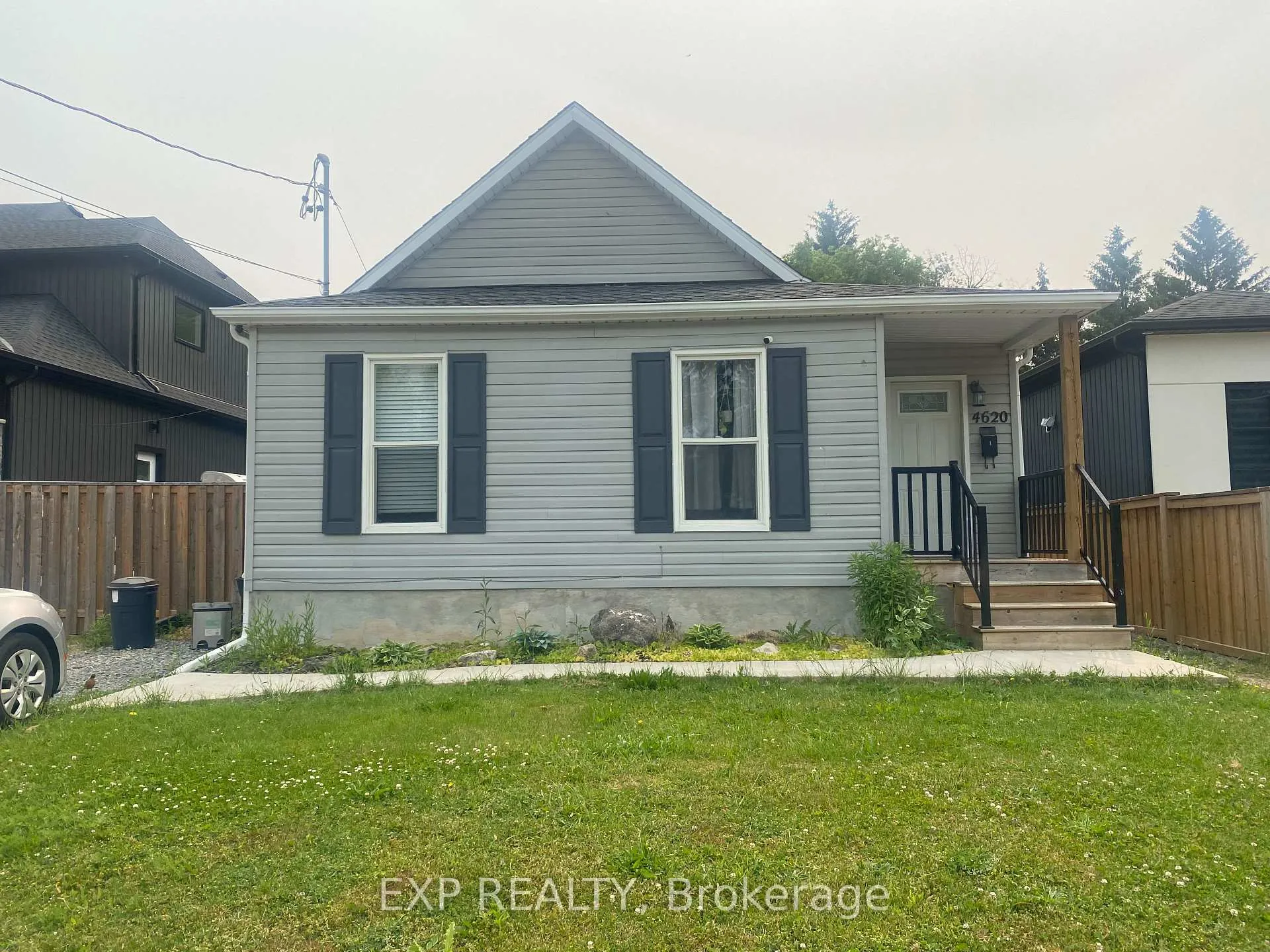 Photo 1 of 4620 Lee Avenue, Niagara Falls, Ascot — HOMEH