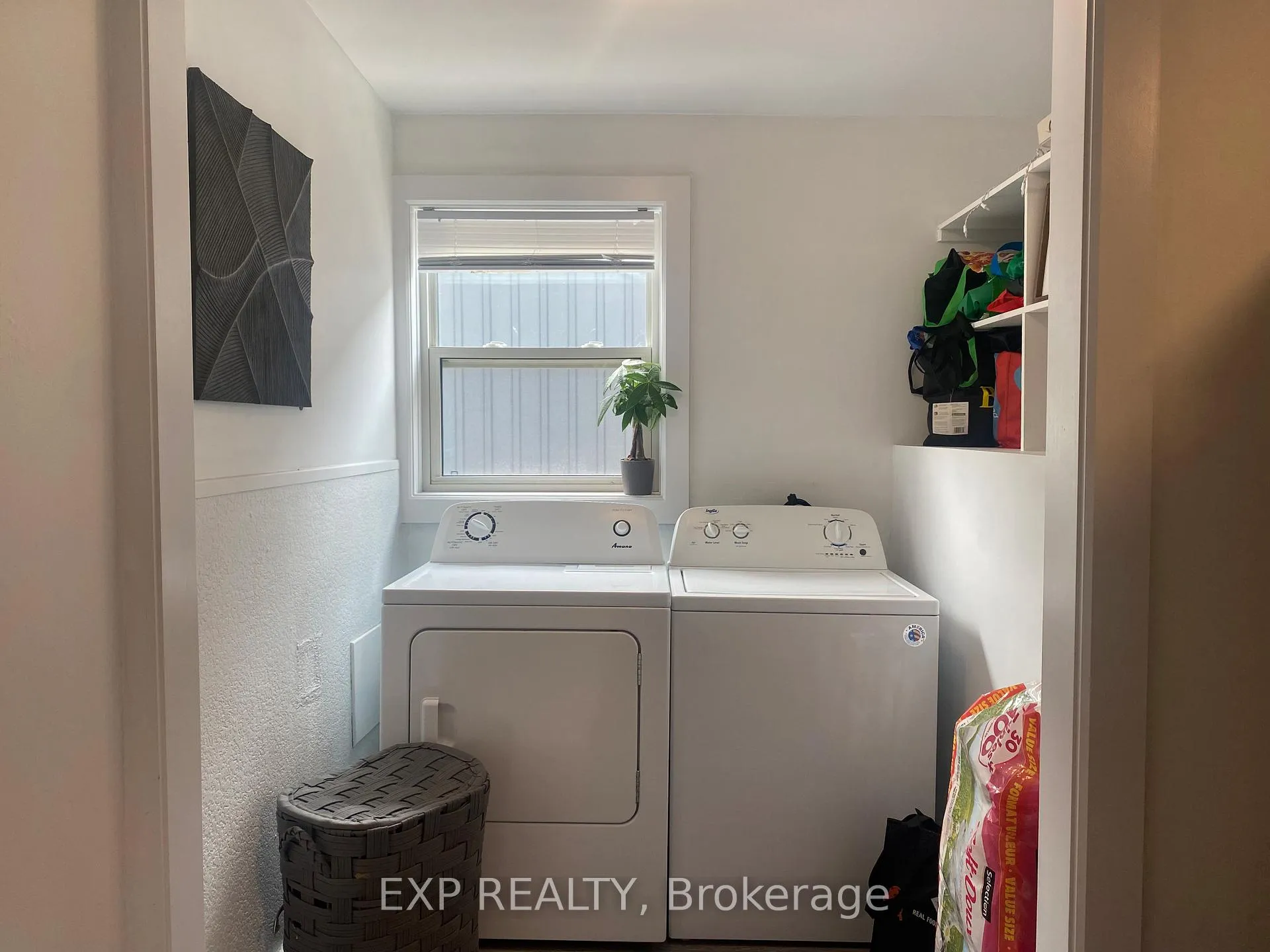 Photo 10 of 4620 Lee Avenue, Niagara Falls, Ascot — HOMEH