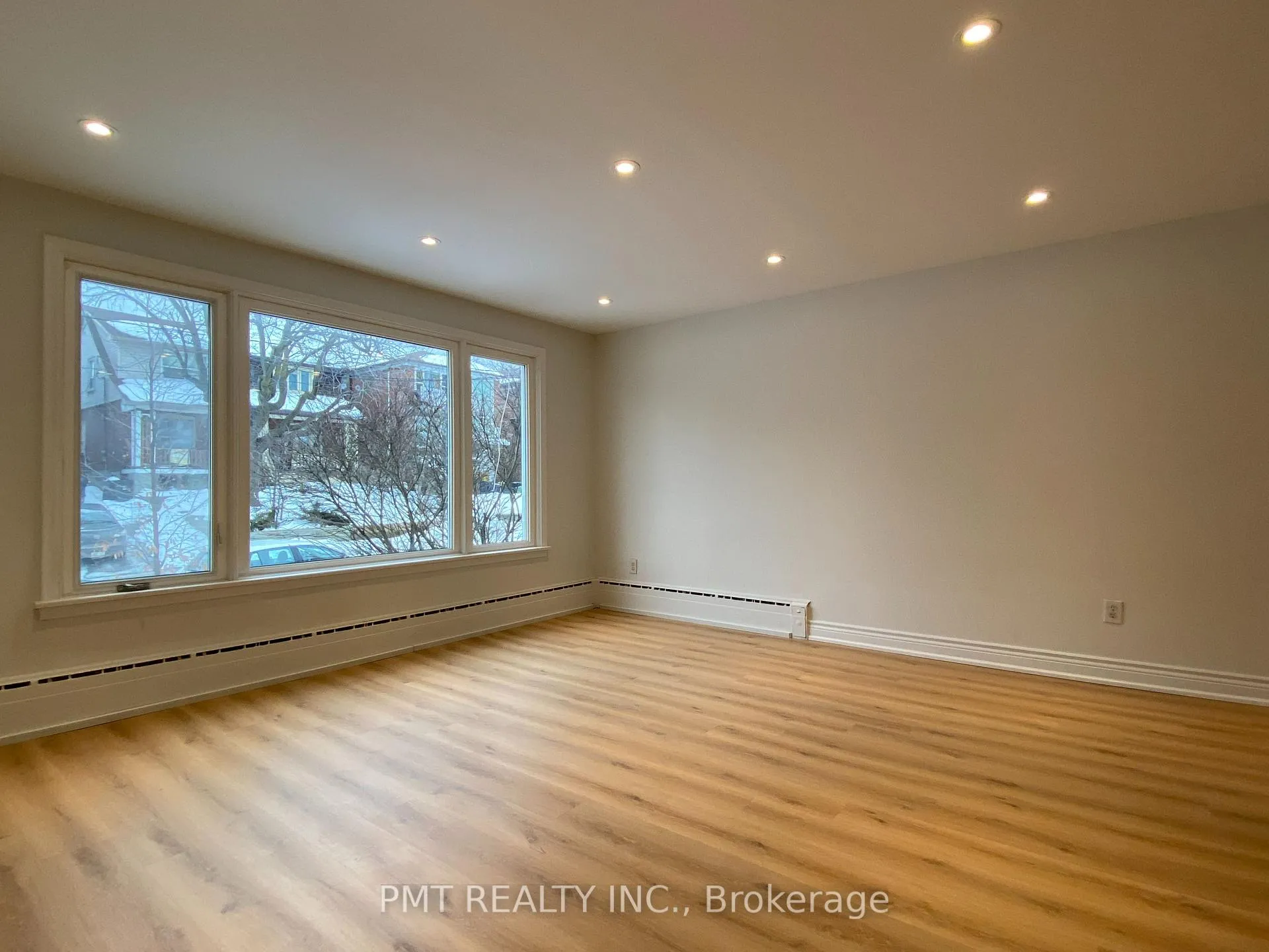Photo 2 of Unit 2, 598 Lauder Avenue, Toronto, Oakwood Village — HOMEH