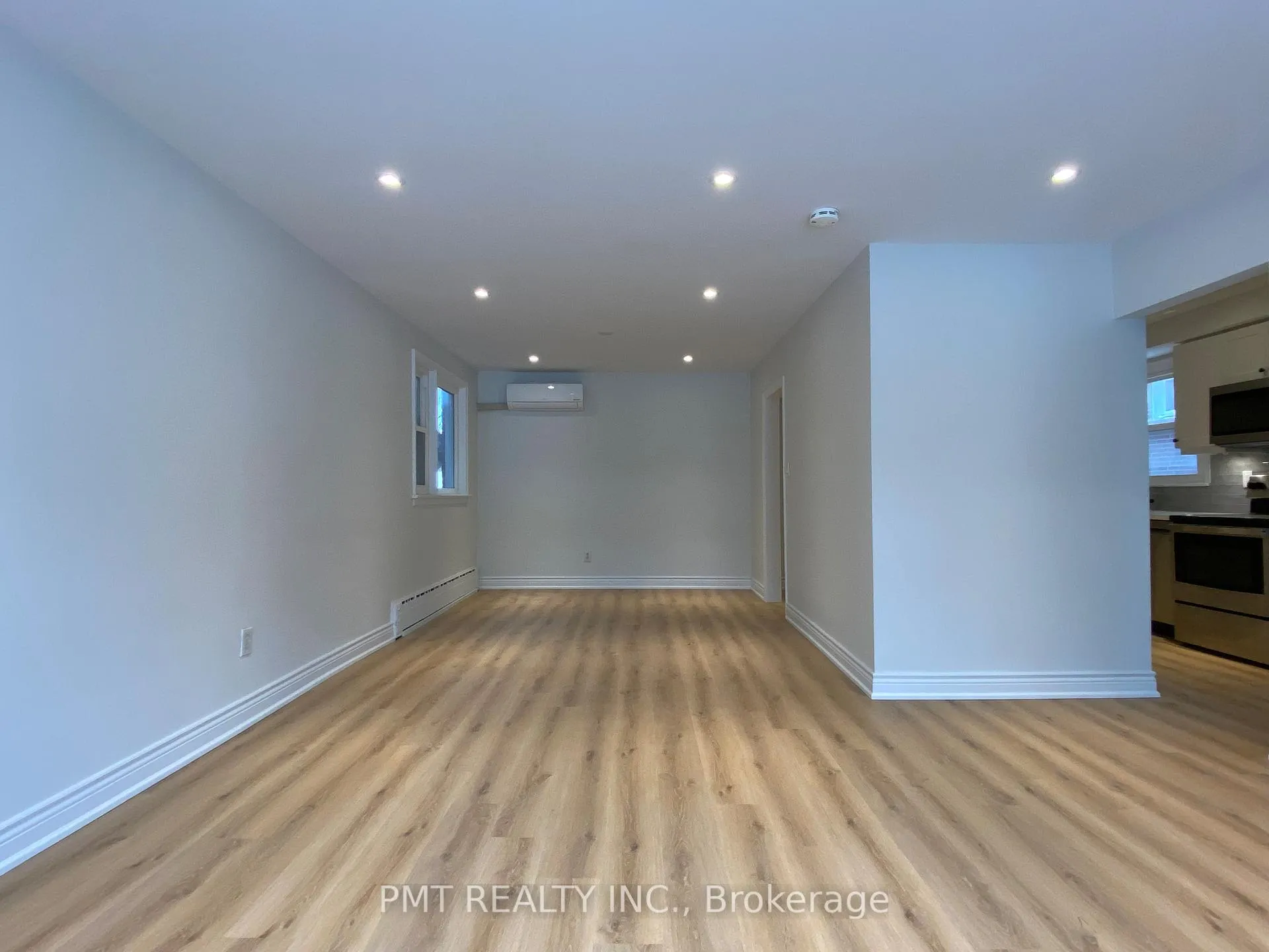 Photo 3 of Unit 2, 598 Lauder Avenue, Toronto, Oakwood Village — HOMEH