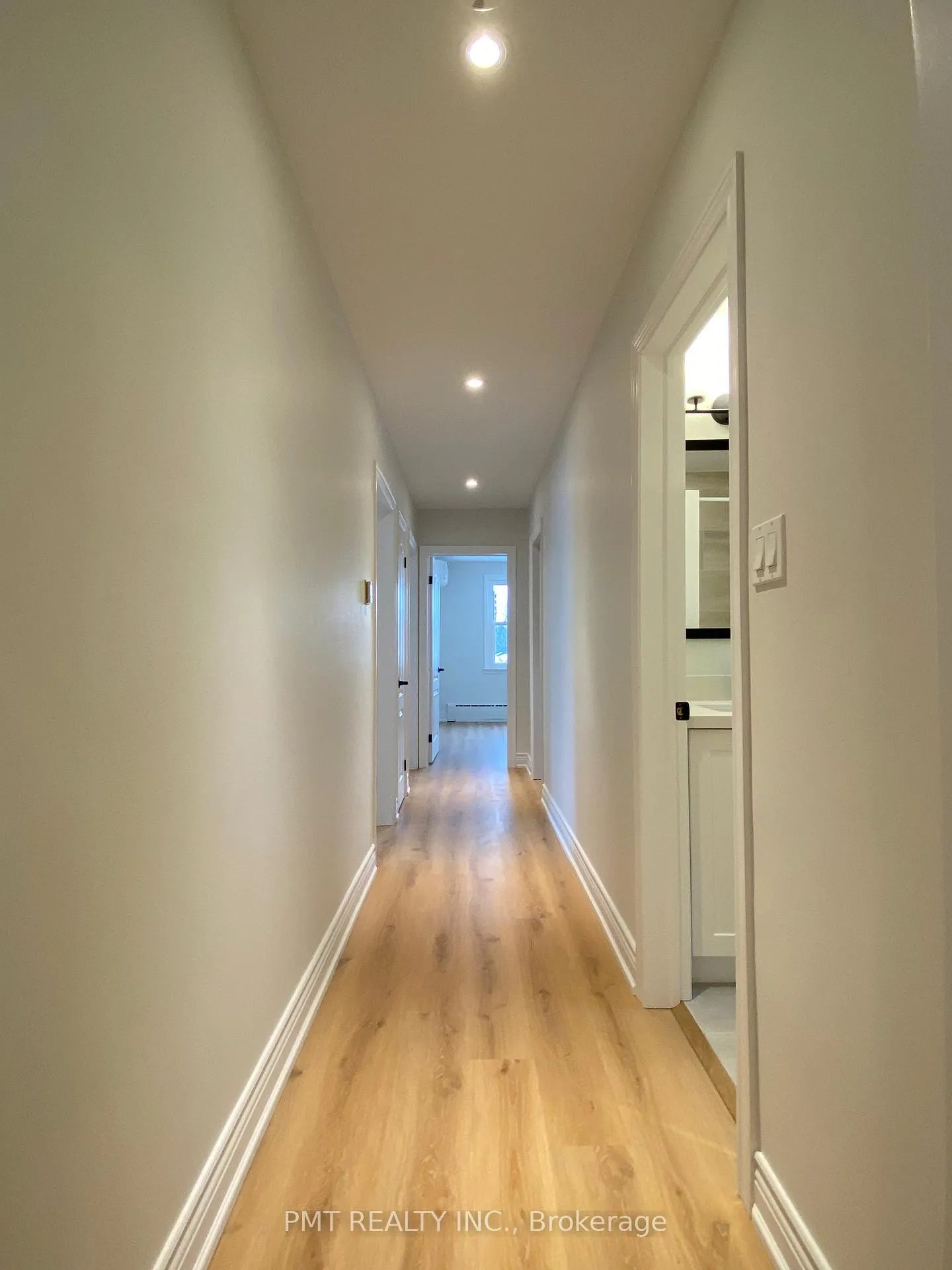 Photo 7 of Unit 2, 598 Lauder Avenue, Toronto, Oakwood Village — HOMEH